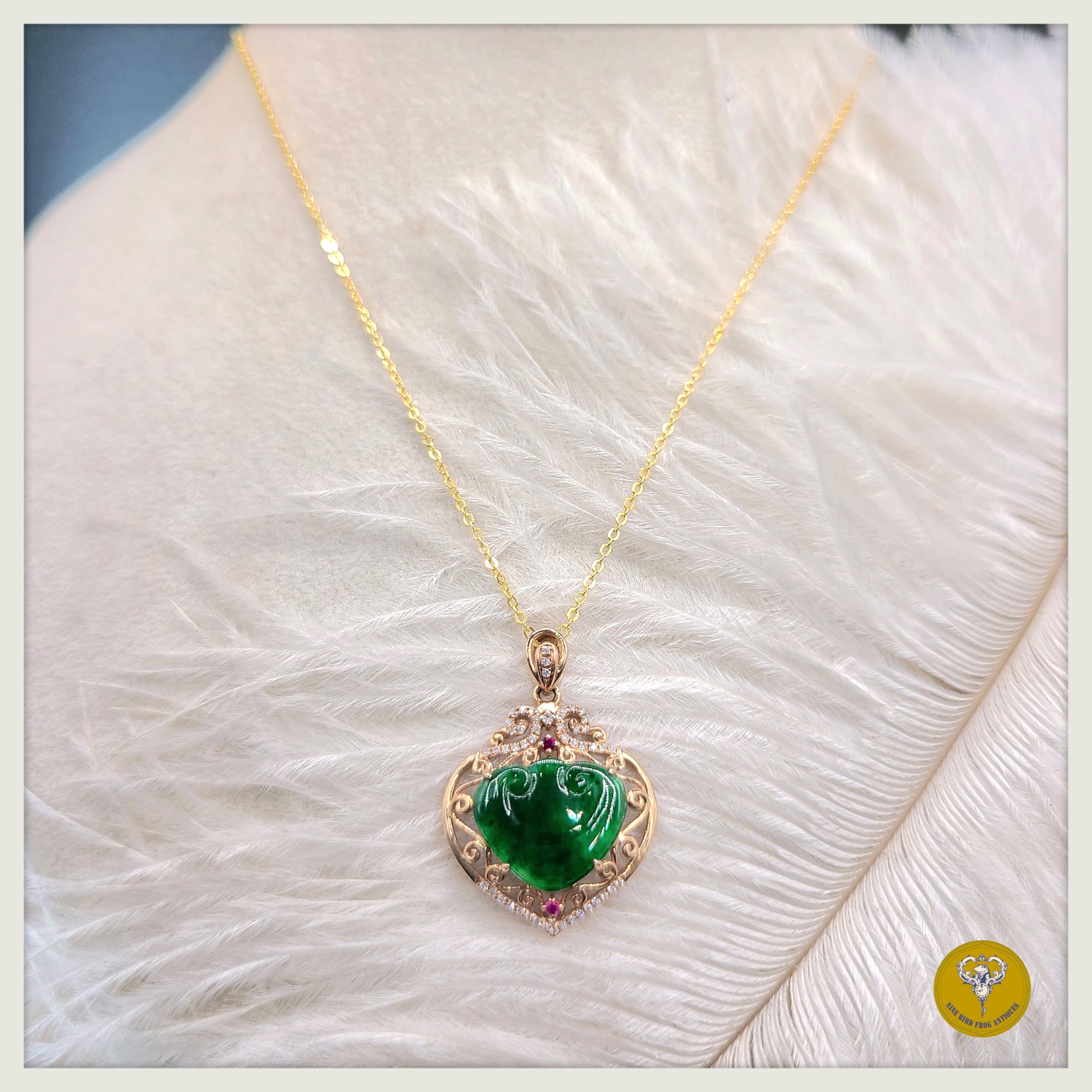 冰種帝王綠心型如意翡翠鑽石紅寶石18k金鑲配銀鍊