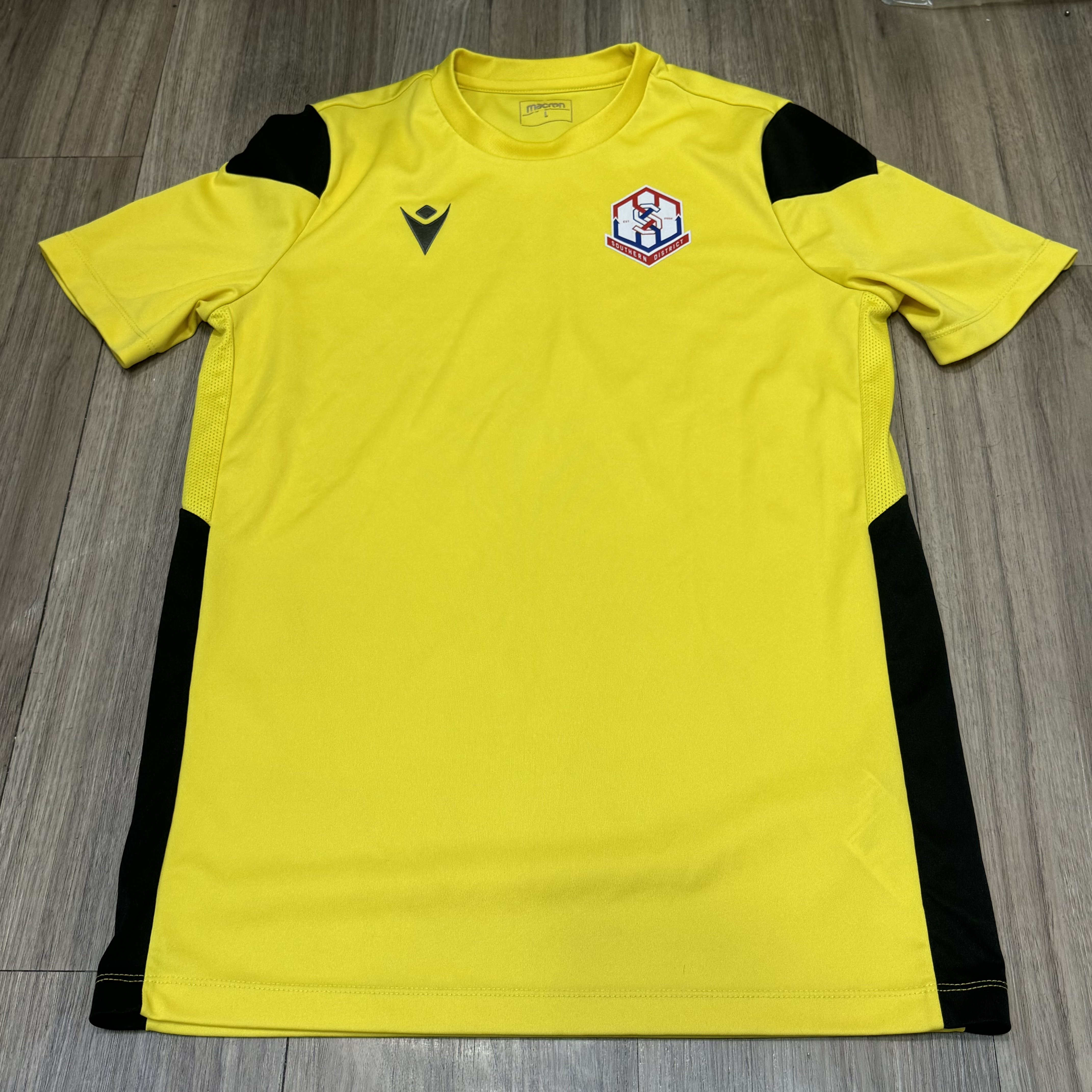 南區 Southern District player issued/worn training shirt