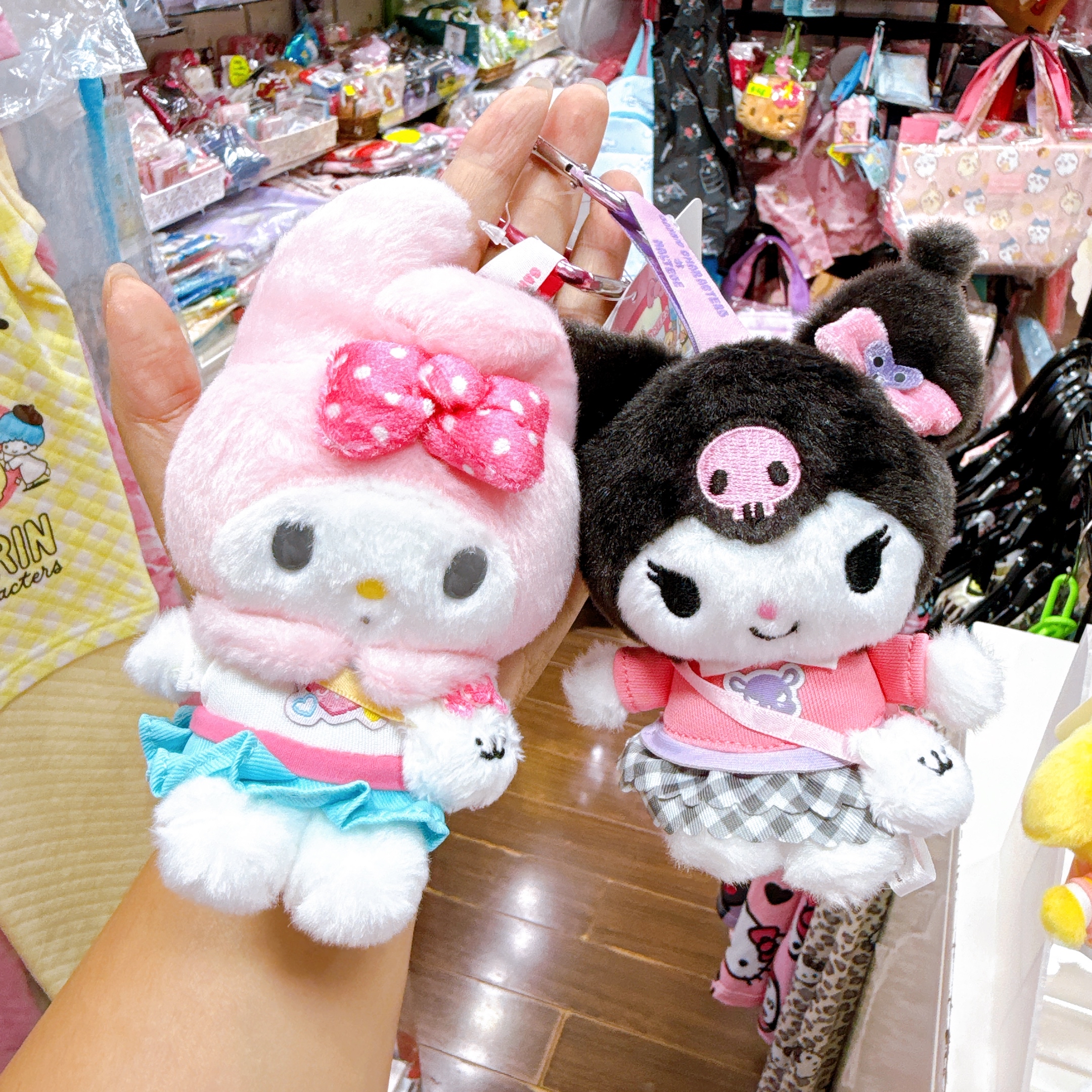 上海Pop Pop Store限定Sanrio 線條小狗系列公仔掛飾
