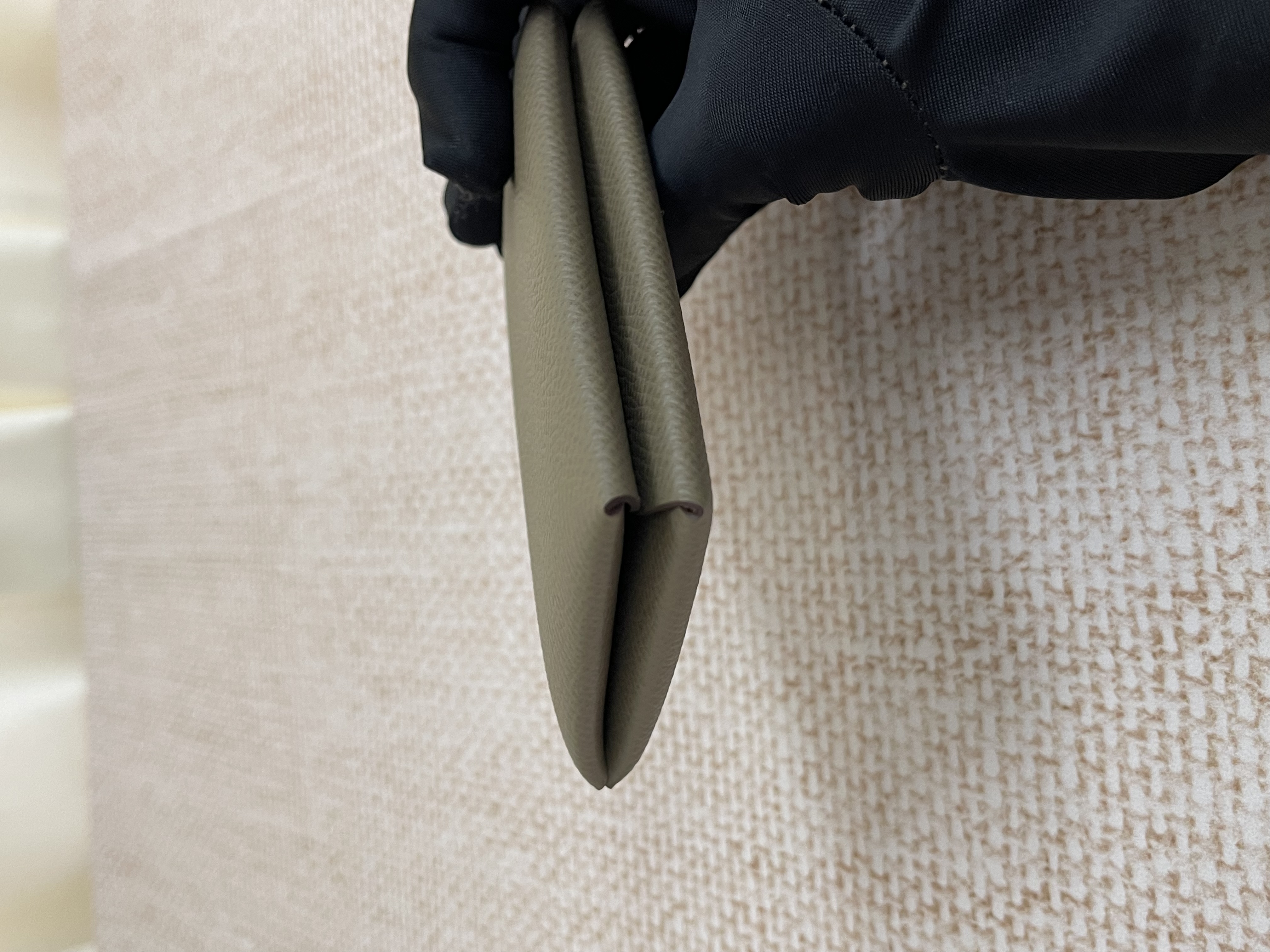 Pre-owned Hermes Calvi Card holder / Stamp Z/ Product Code: 26021508