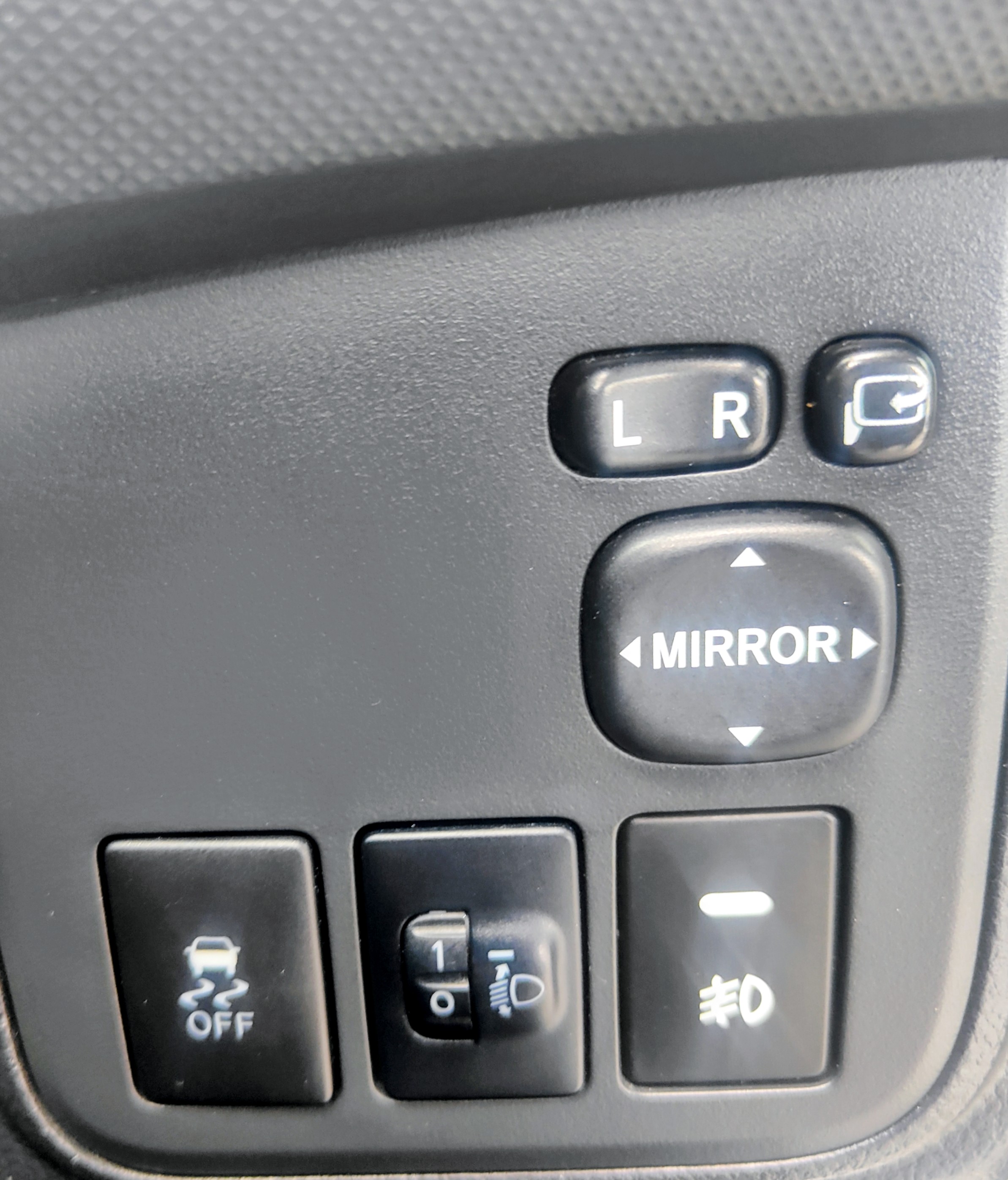 2020 TOYOTA WISH 1.8 (A) MPV JAPAN