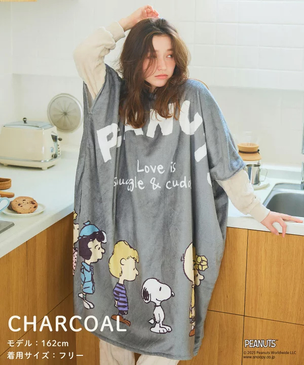 日本預訂📍日本Snoopy可愛圖案著用毛毯 不包郵
