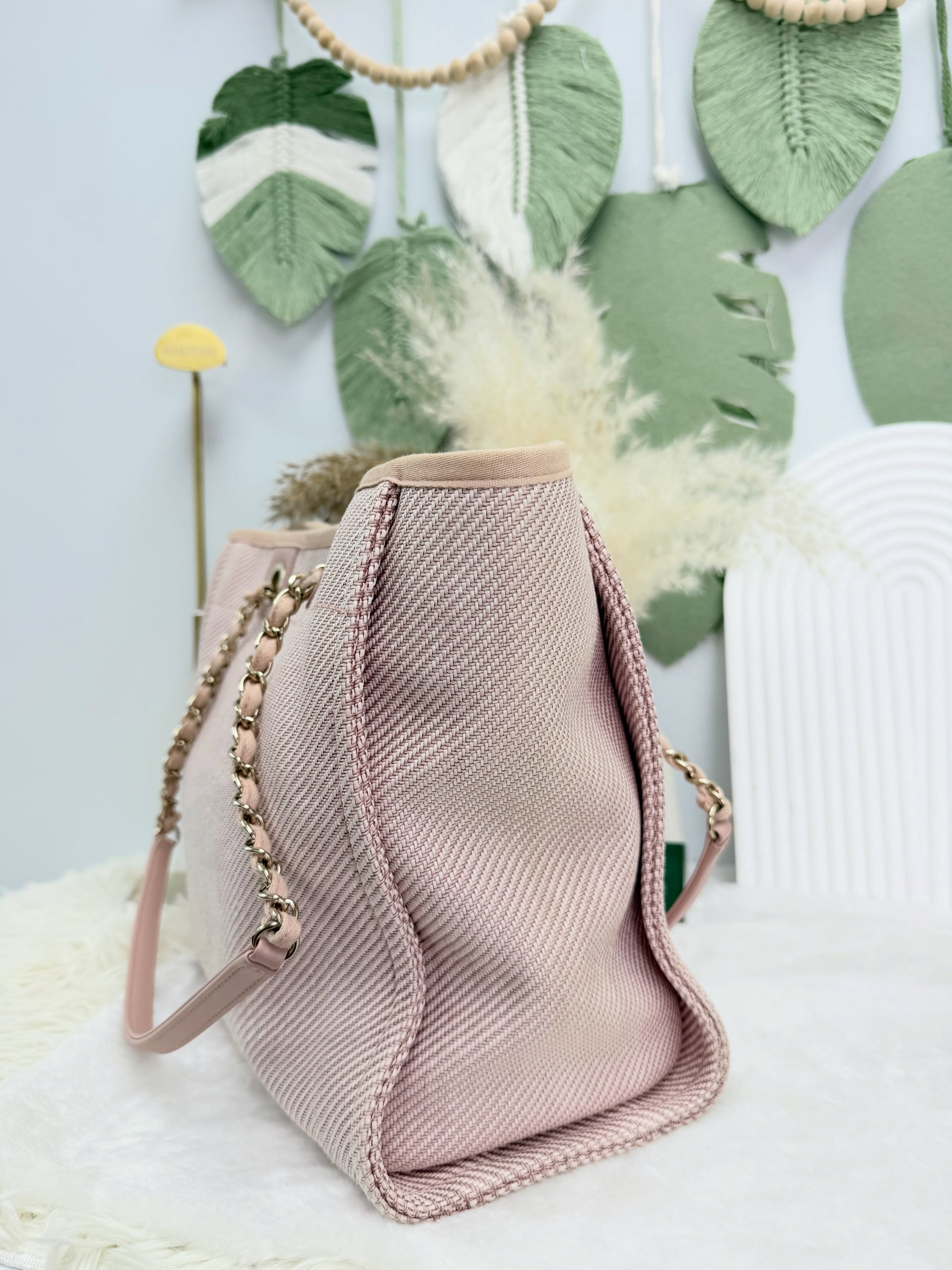 Chanel 👜 PRE OWNED 🛍️粉紅色金扣沙灘包 有卡30開 🩷