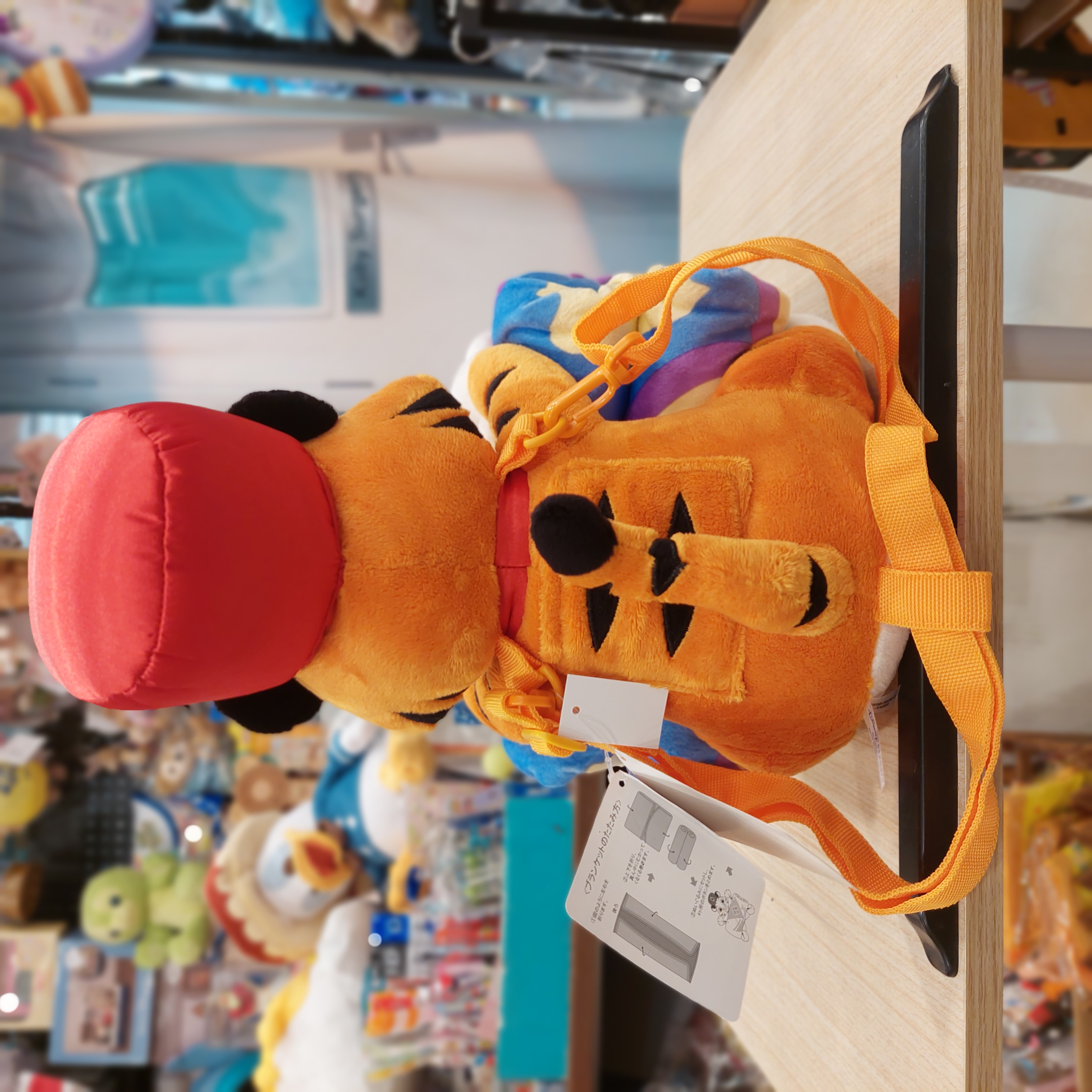 東京廸士尼限定 阿拉丁 Jasmine 苿莉公主 寵物 老虎仔 公仔背囊連 披肩 被仔