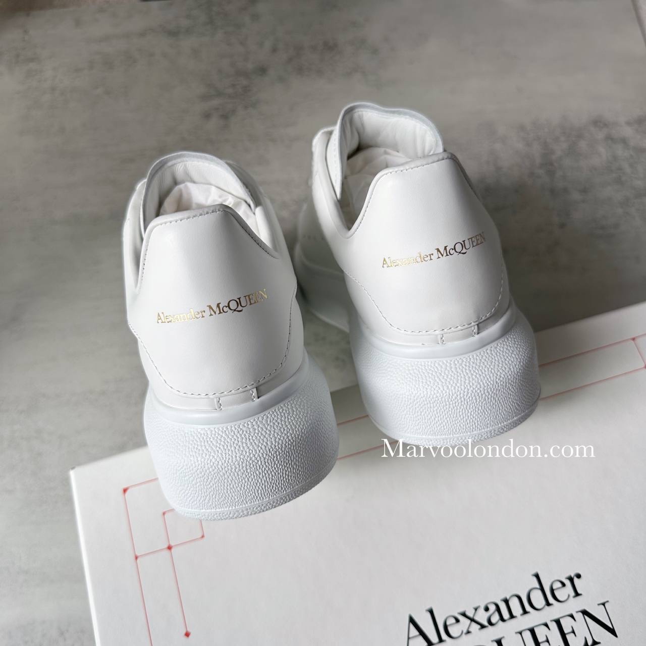 經典款💙訂貨📮 McQueen sneaker  Size 35/35.5/36.5-38/39/39.5/40