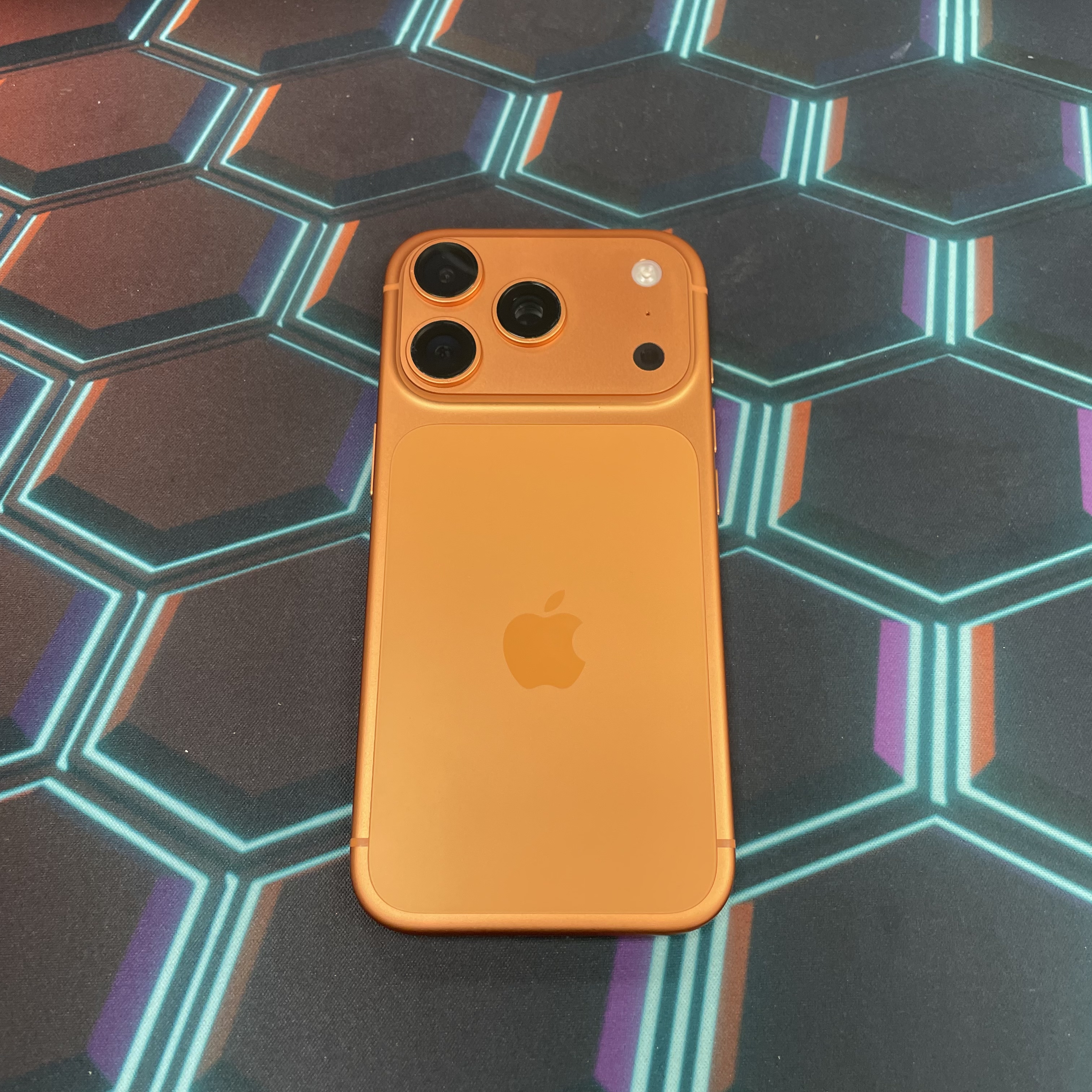 *7078 17 Pro 完美機 256GB 電100 橙色 orange