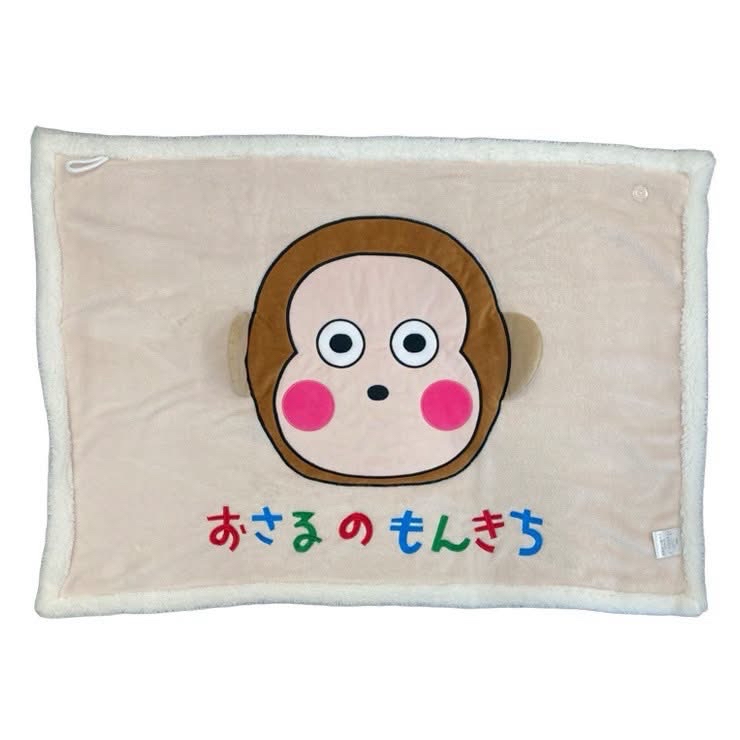 日本限定款本年度秋冬開季新款 Sanrio 毛氈70×100有拍鈕可以當做披肩