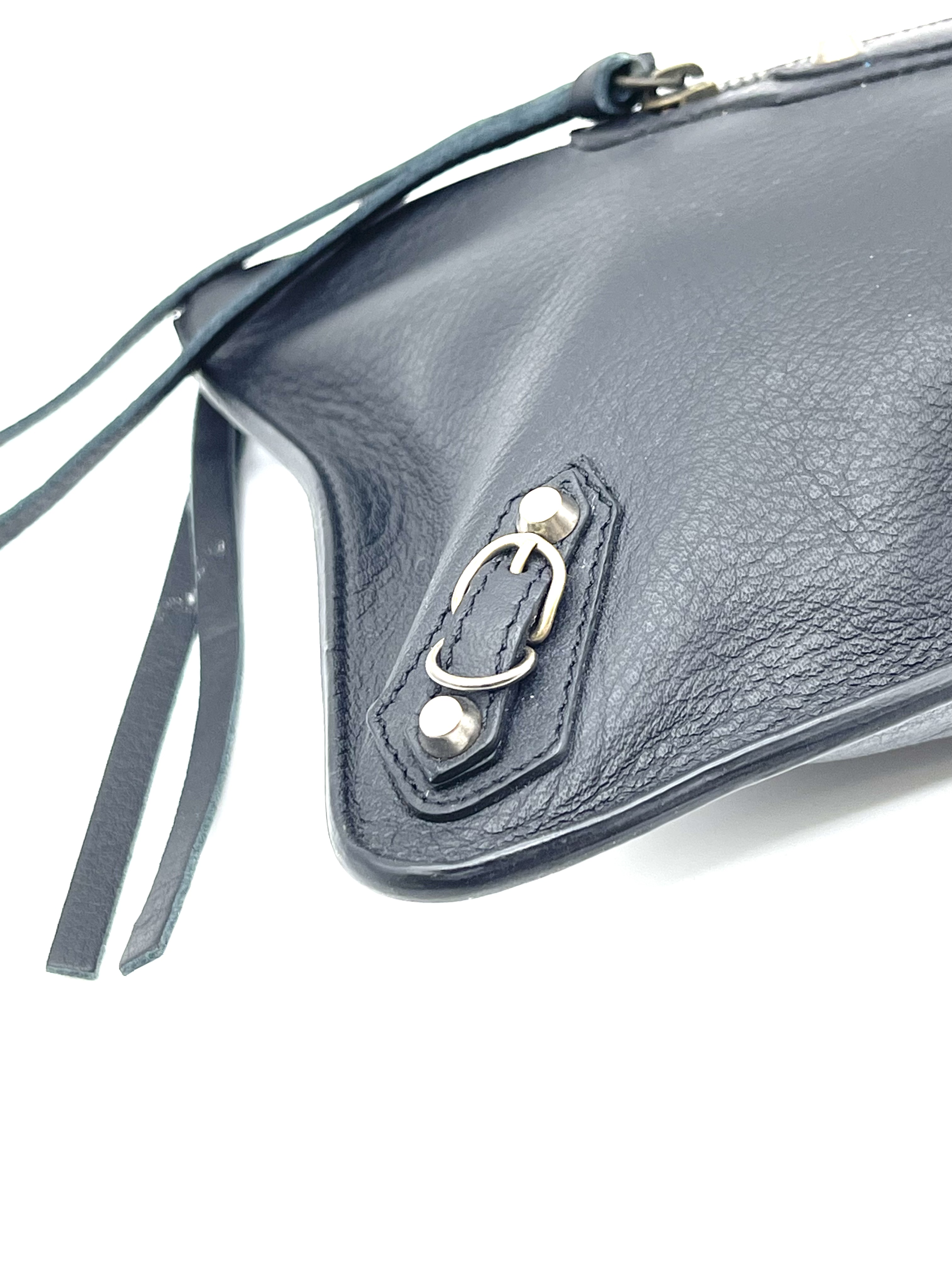 Pre-owned Balenciaga Blue Leather City Clip Clutch Bag / Product Code: 26032405