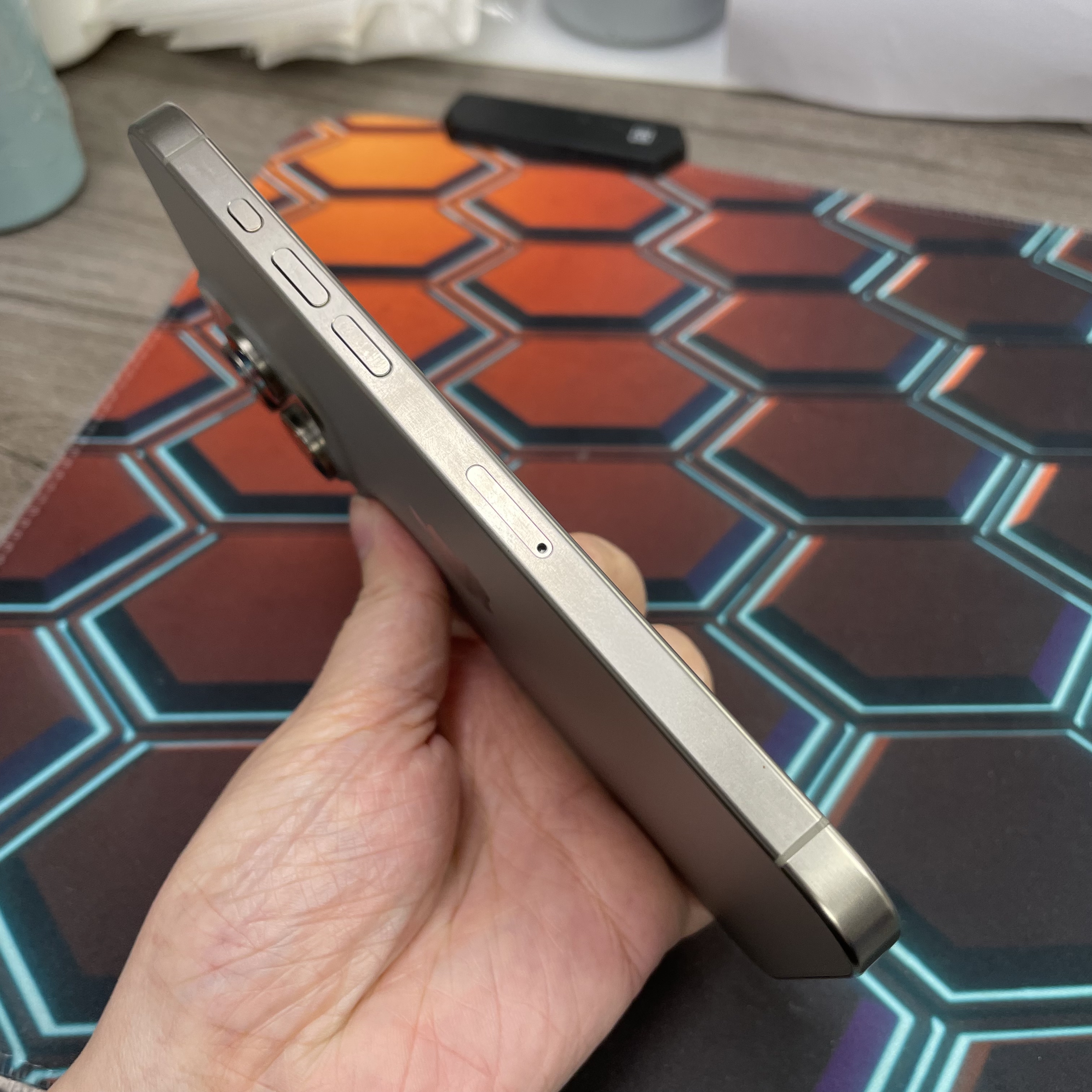 *8416 15 Pro max 完美機 256GB 電78 原色 gray