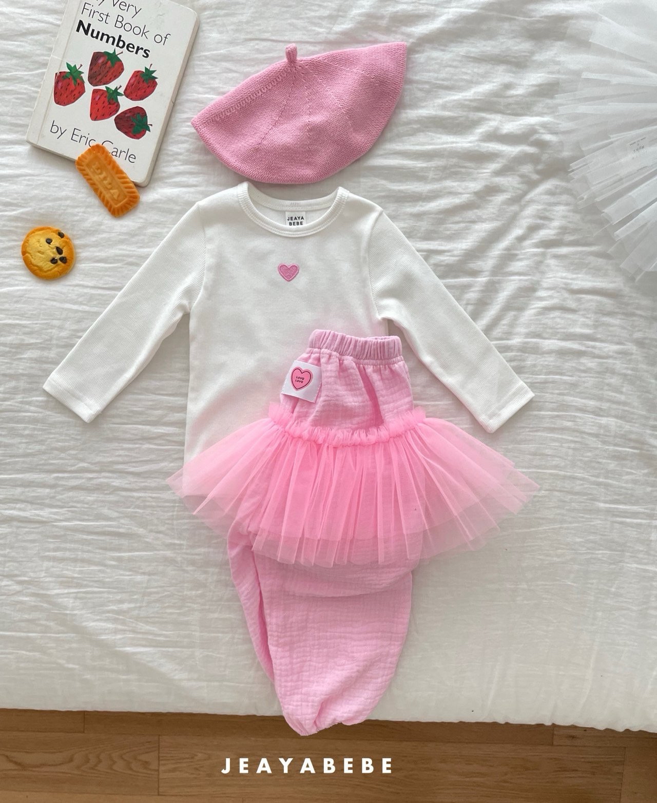 🇰🇷jeayabebe set (tee+pants)