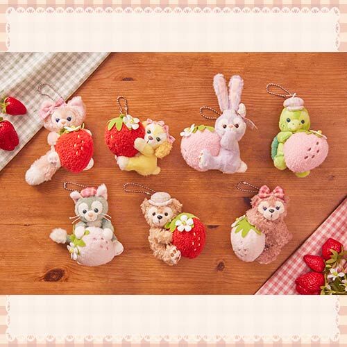 [現貨] [東京迪士尼] HEARTFELT STRAWBERRY GIFT | CookieAnn｜ 坐款吊飾 {TF2412053}