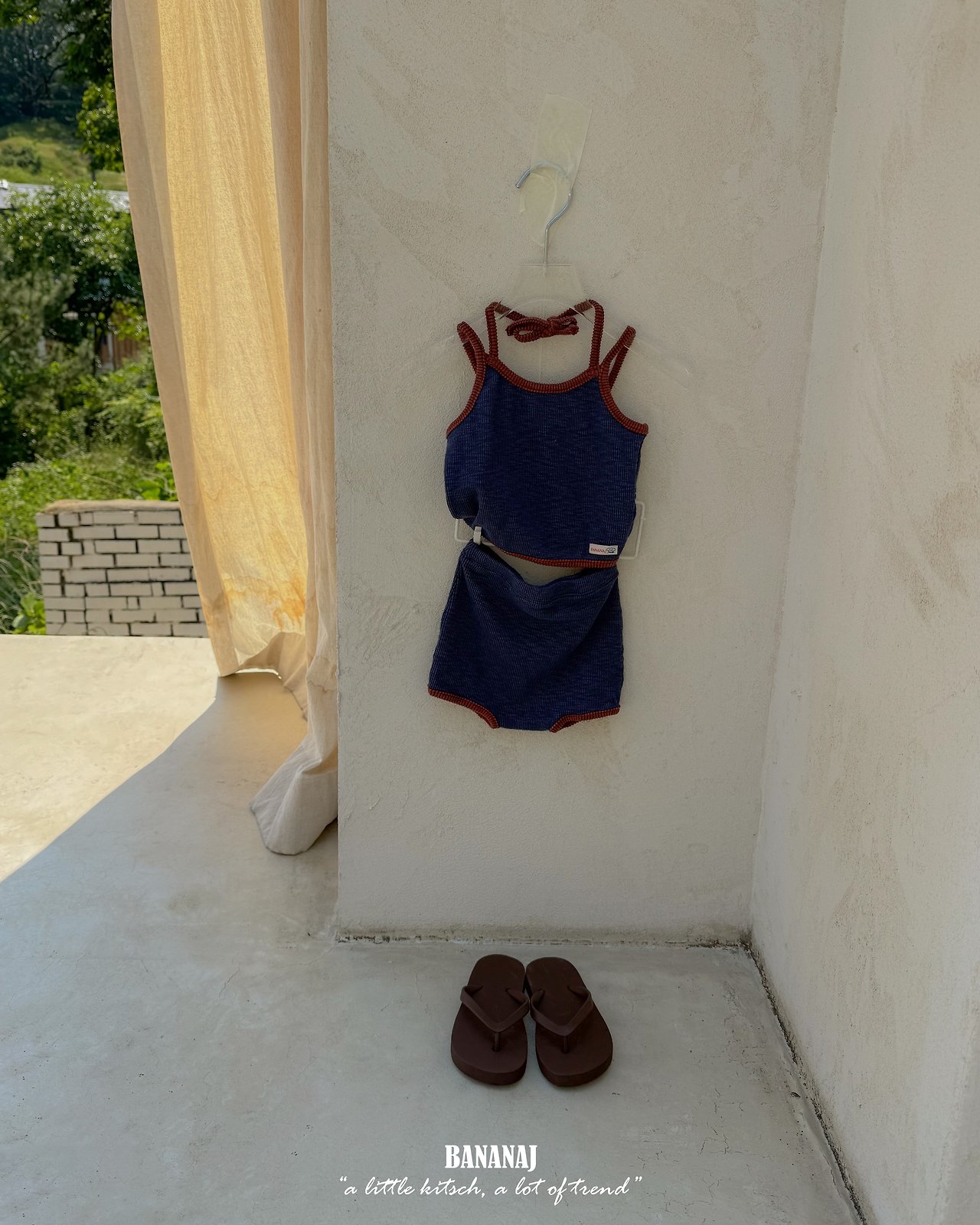 Bananaj | Sleeveless (Navy/Red L110-115)