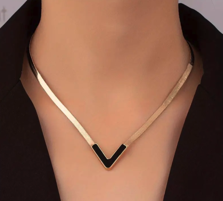 V-Shape Short Necklace