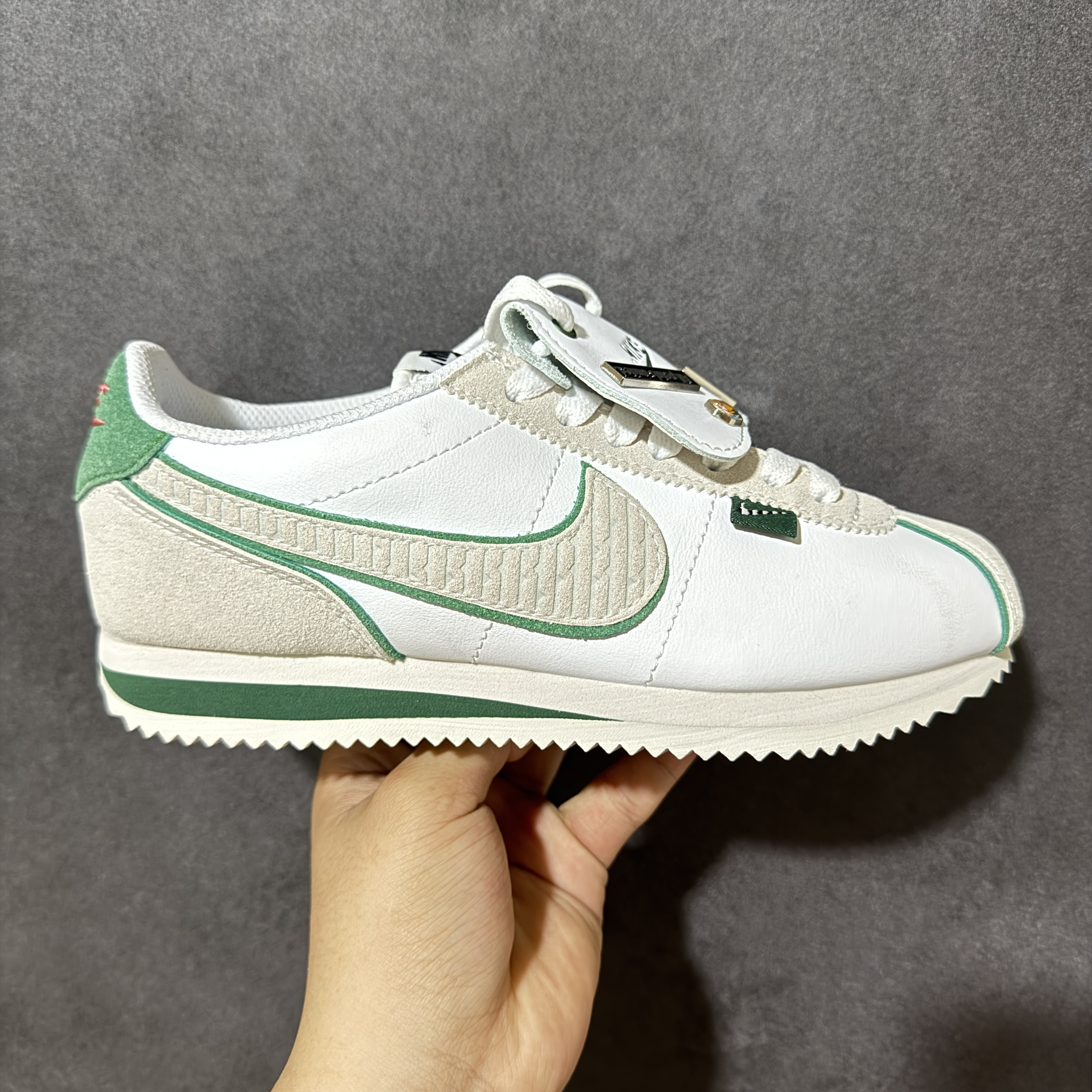 Nike Cortez FQ0259-110