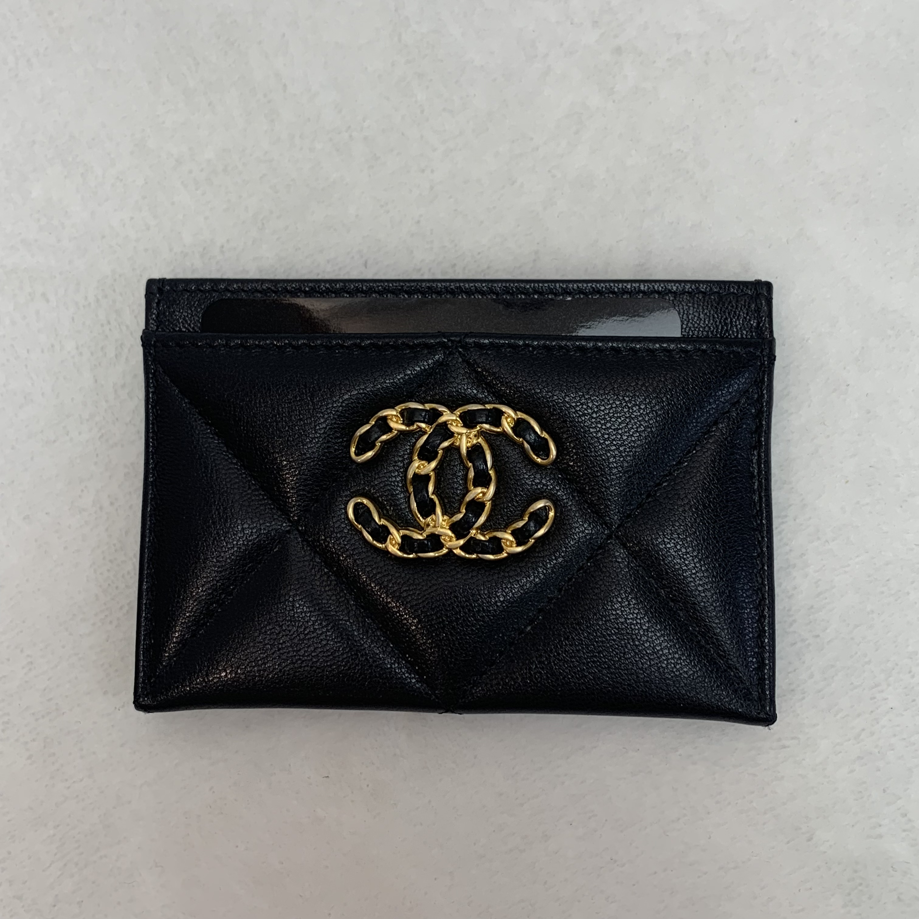 Full set 黑色Chanel 19卡套 超新淨超低價🖤