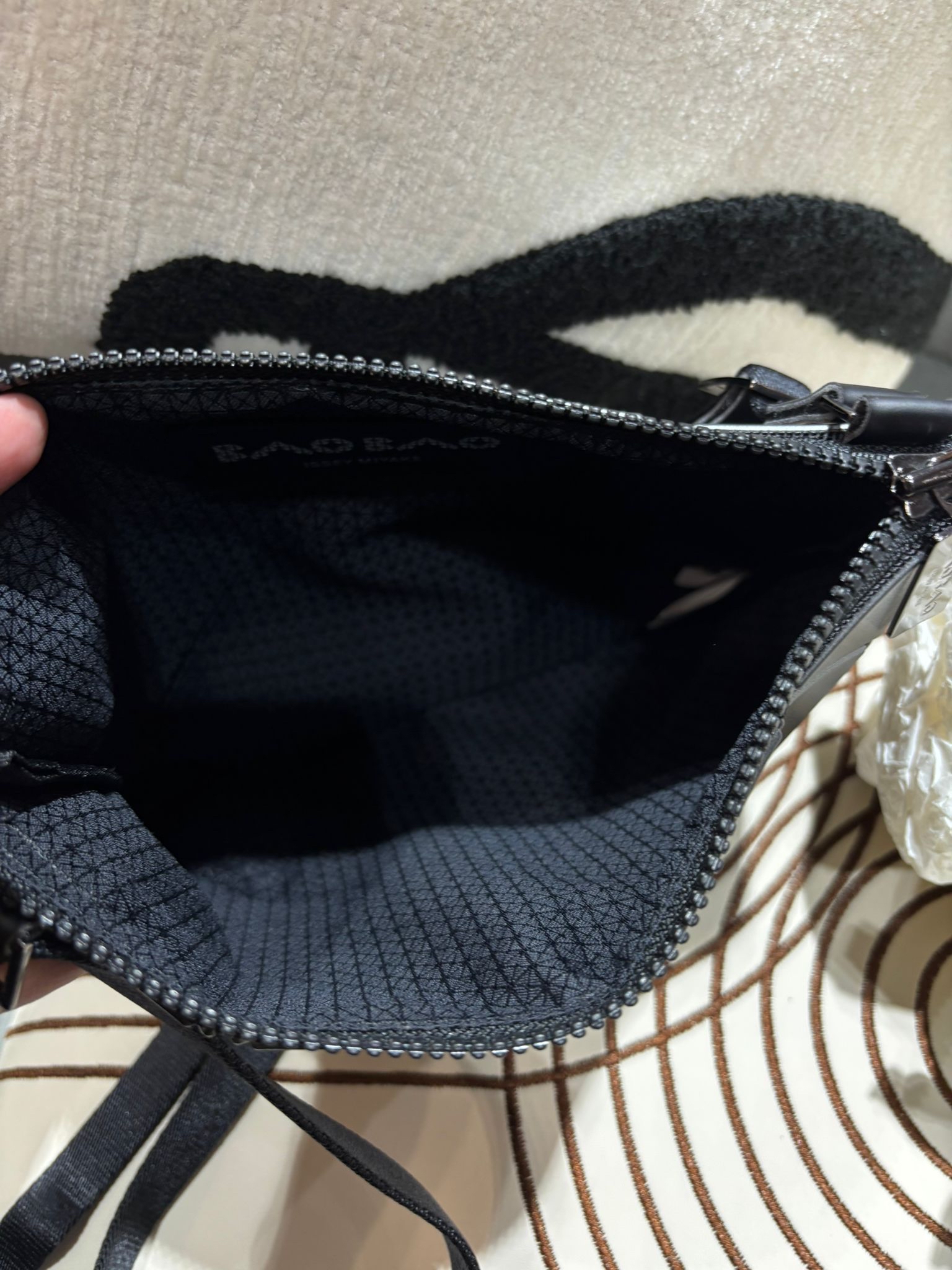 Issey Miyake bao bao Crossbody Bag 100%Authentic,98%new ✅dust bag 