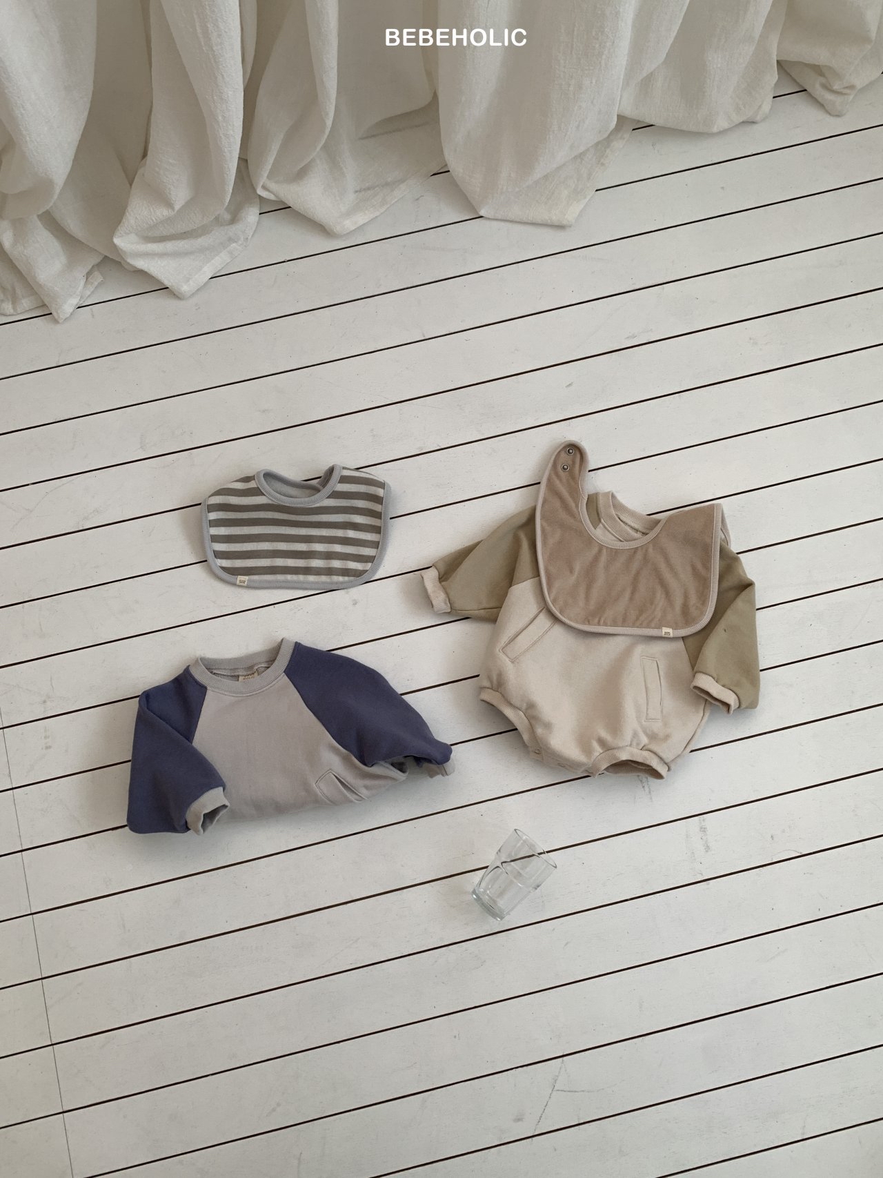 🌸預訂 韓國直送🌸🇰🇷BEBEHOLIC兩色拼色袖口袋長袖包屁衣