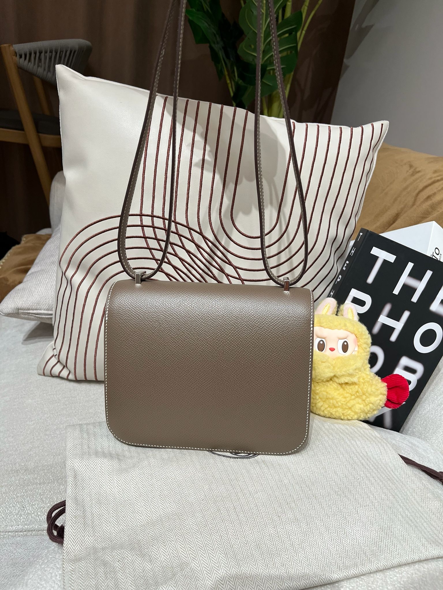 Hermes Constance 19 Mini Stamp Y 100%Authentic, 98%New ✅Dust bag ✅Box