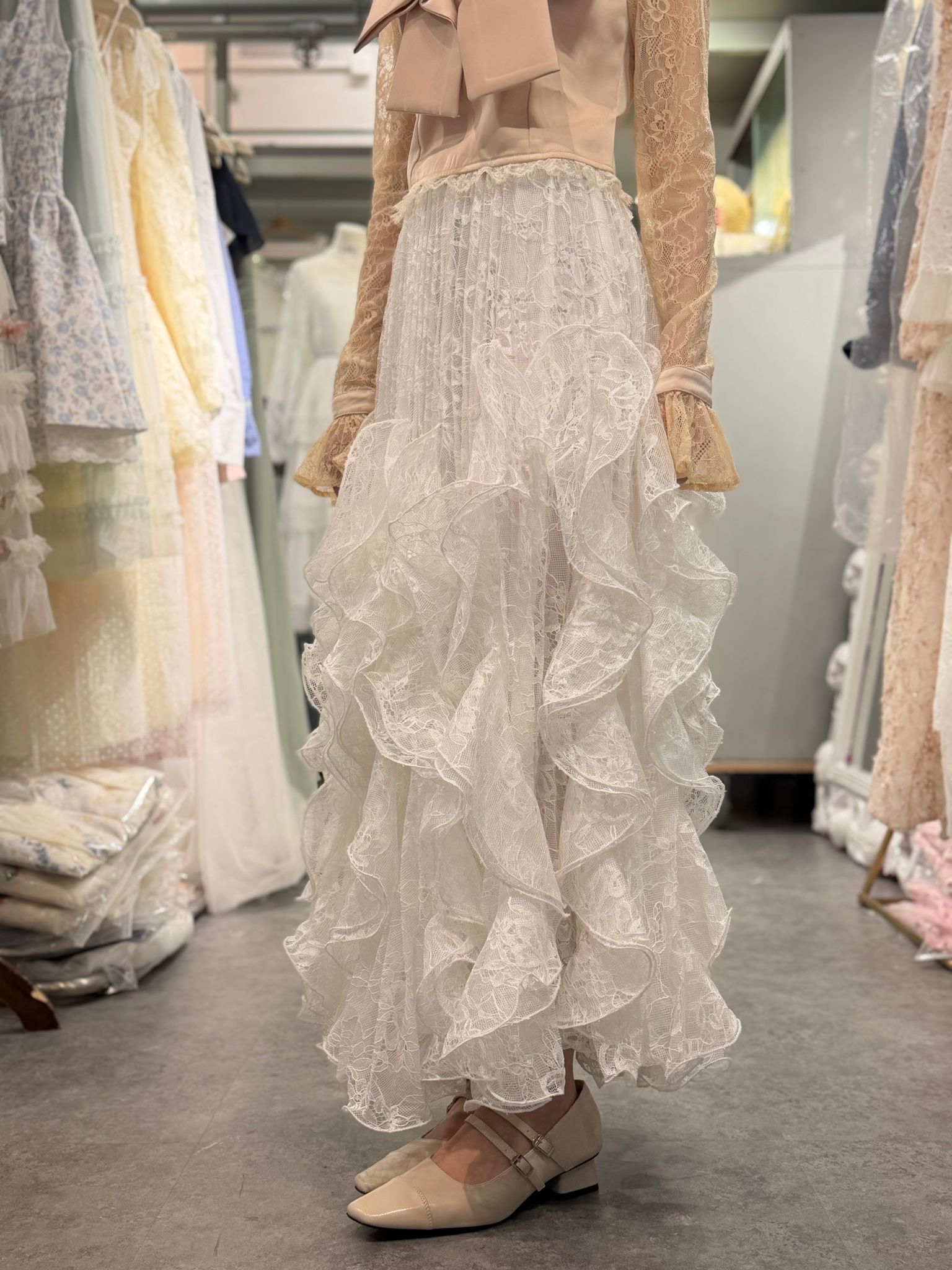 浪漫蕾絲荷葉邊長裙