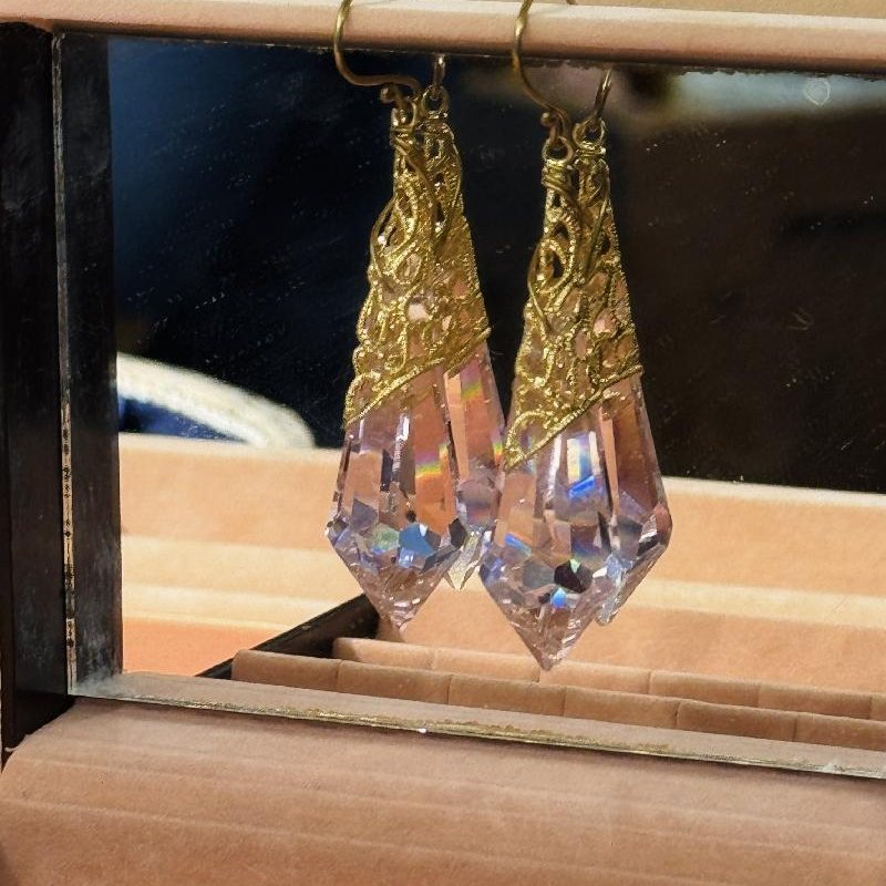 Vintage Glass Hook Earing (C033)