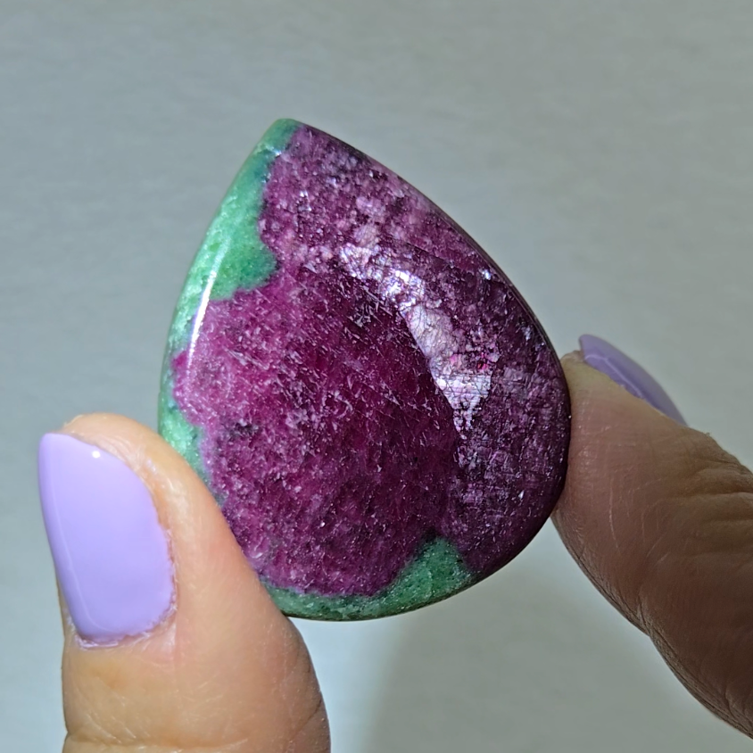 Ruby in zoisite teardrop cabochon with strong UV - RBY124
