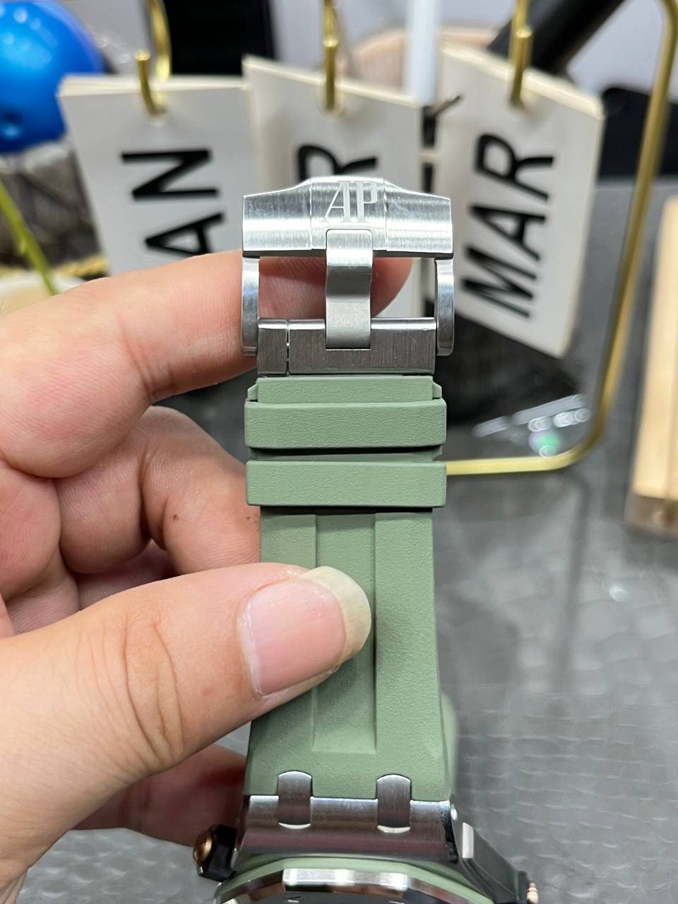 爱彼皇家橡树离岸型系列绿色橡胶表带男士自动机械腕表