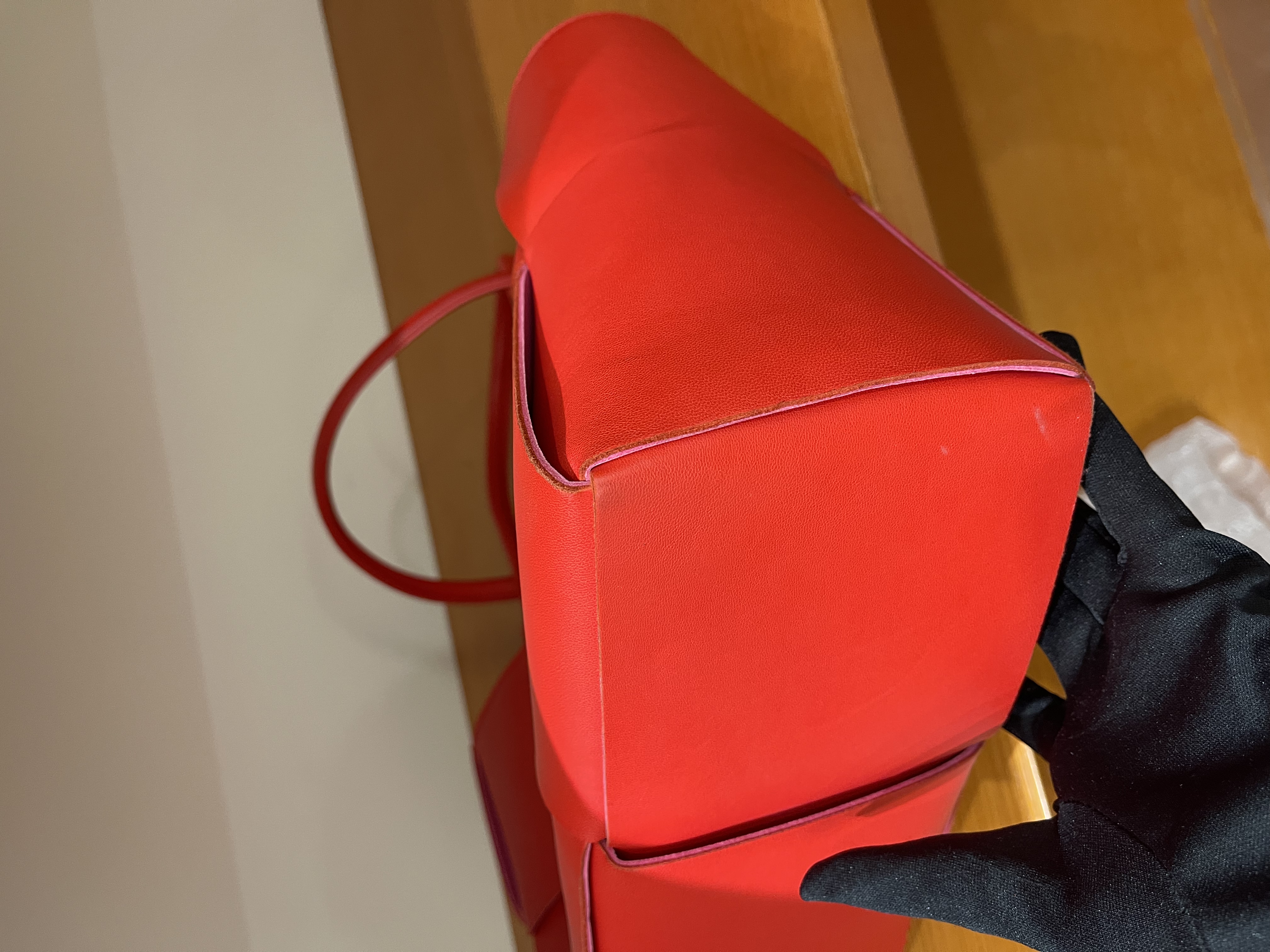 直播貨品 |  [1個-$100 2個-$300］HH25