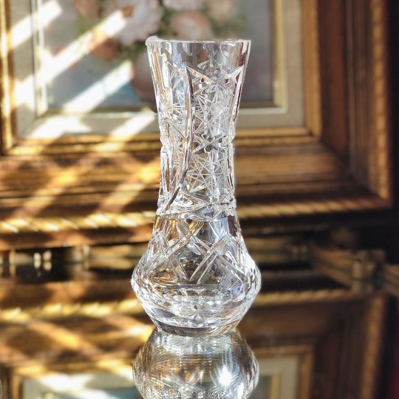 Vintage PinWheel and Scalloped Edging Tall Crystal Vase from Canada- 18cm (MT1475)