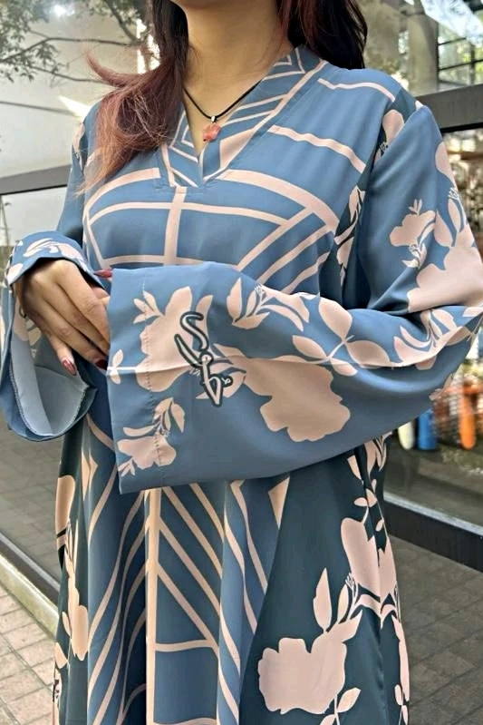 FLOWER FOREST in Dusty Teal