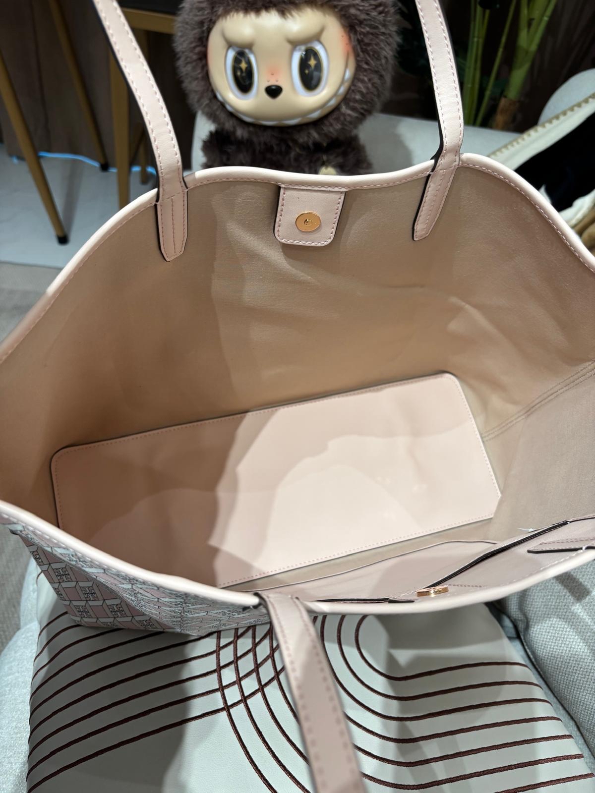 Tory Burch Tote bag 100%Authentic, 99%New