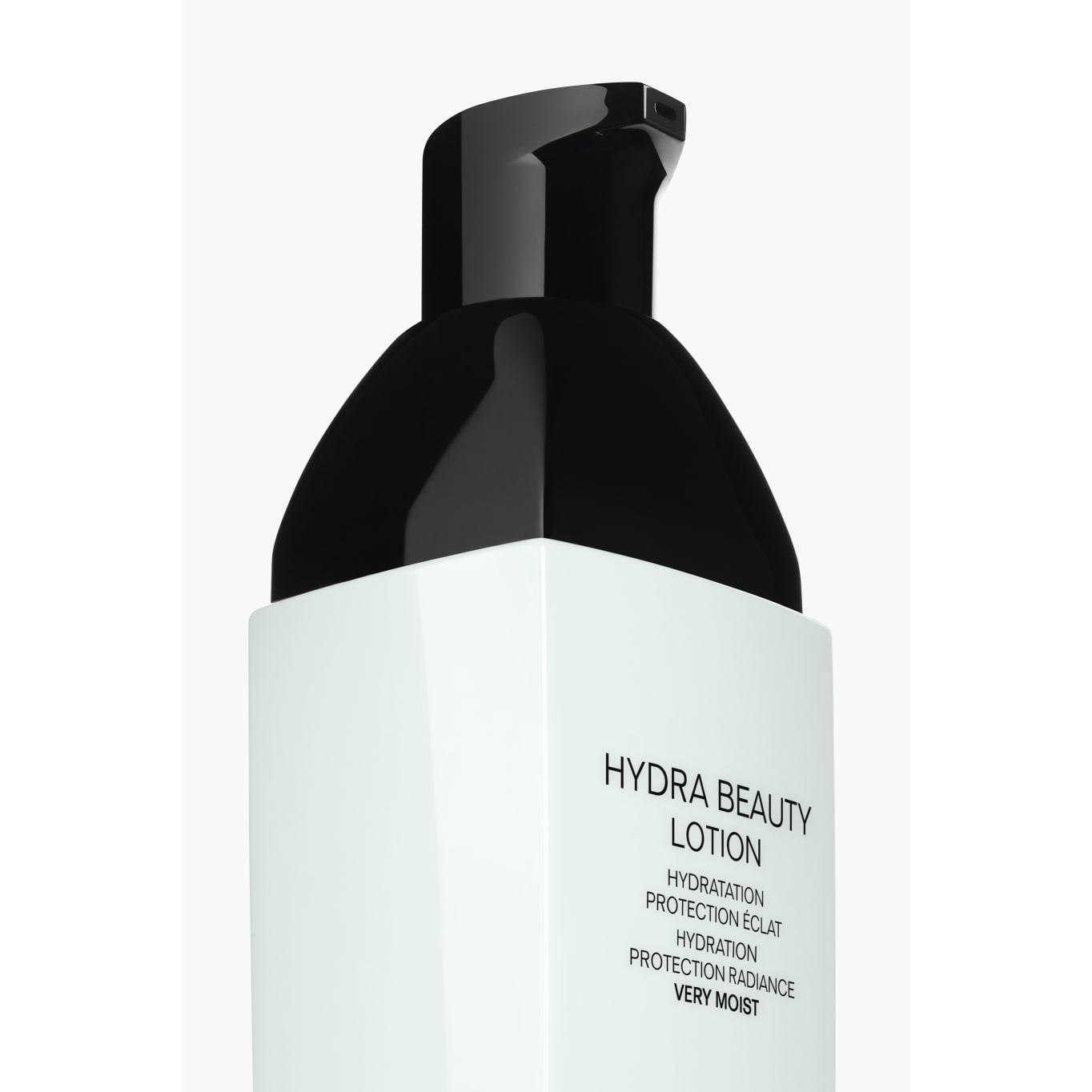 Chanel (香奈兒) 山茶花潤澤精華水 Hydra Beauty Lotion - Very Moist 滋潤型 (150ml 奢華正裝)
