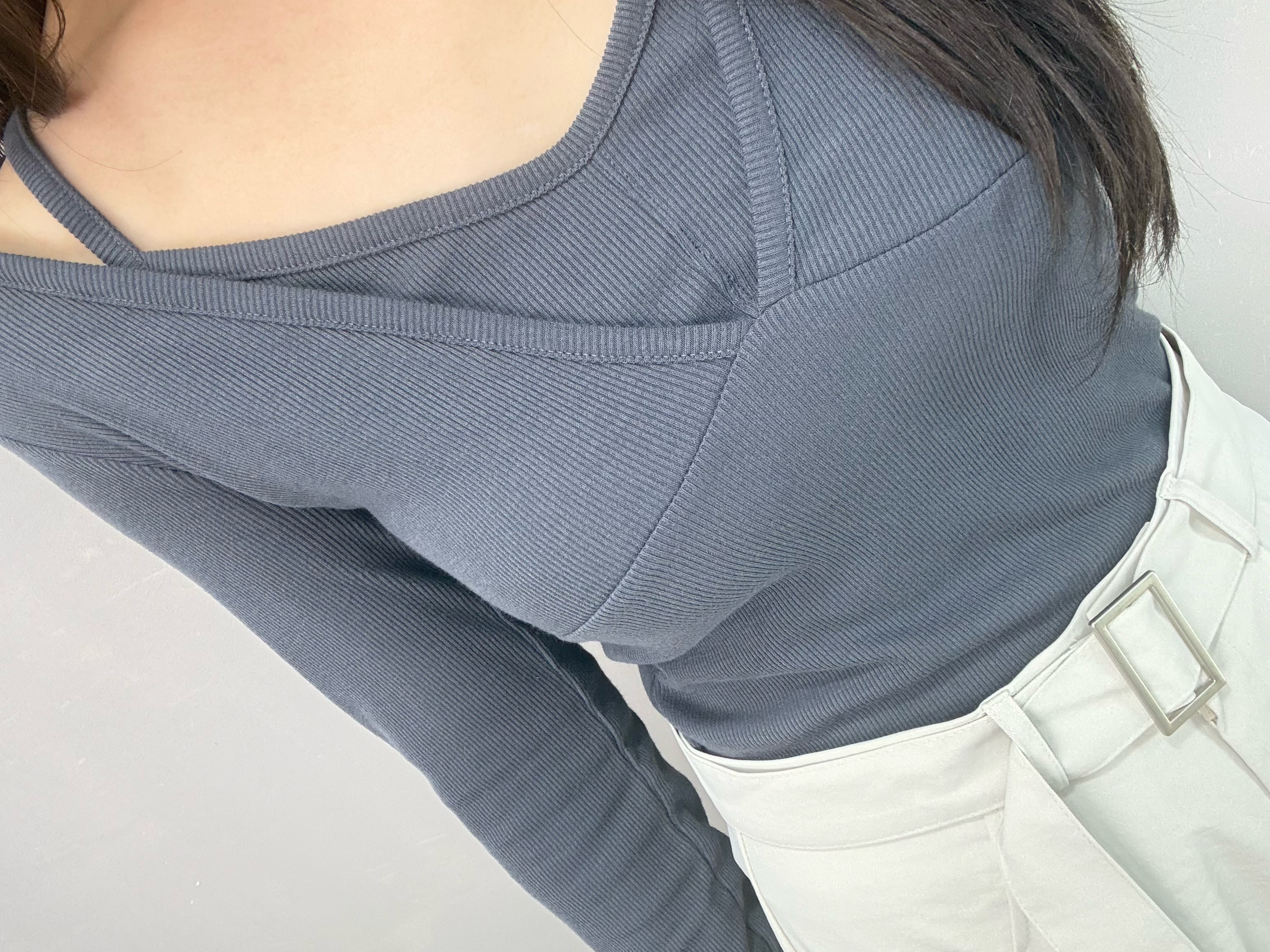 F01 假兩件有帽暗紋tee
