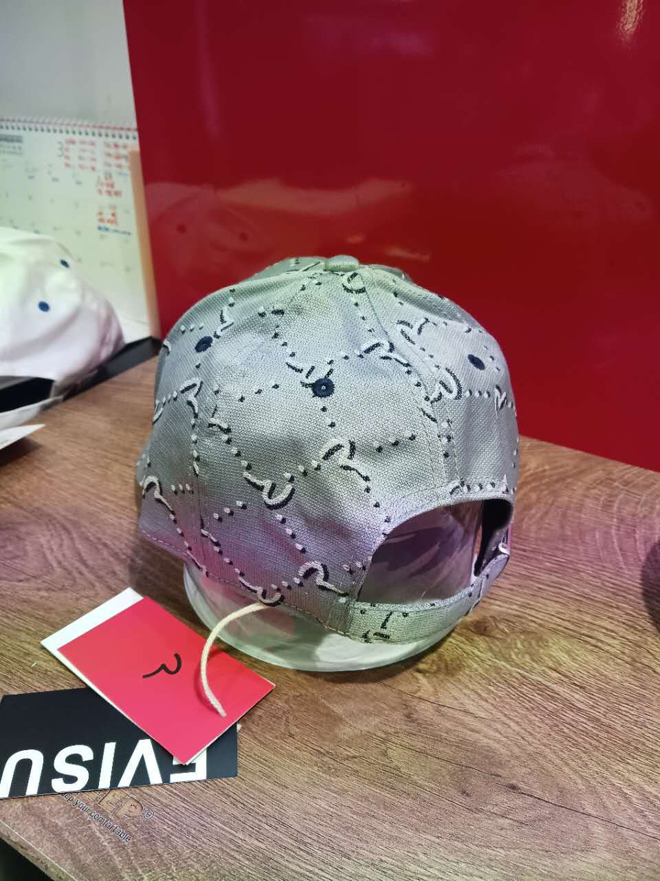 $168頂。韓國直送。韓國潮牌專門店/免稅店 MONOGRAM CAP提花棒球 男女同款EU021