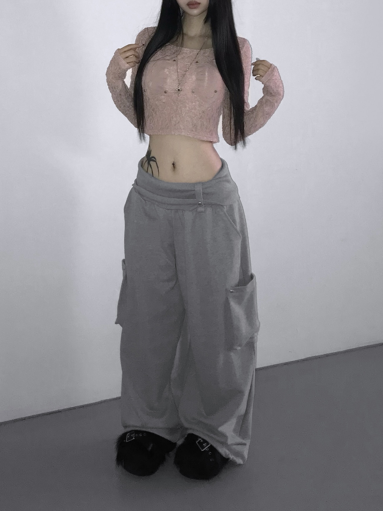 Folded Waist Cargo Sweatpants