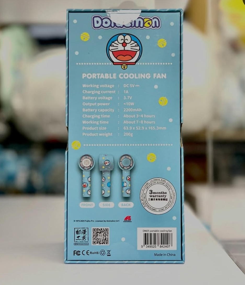 Doraemon 原裝正版手提風扇內有製冷功能