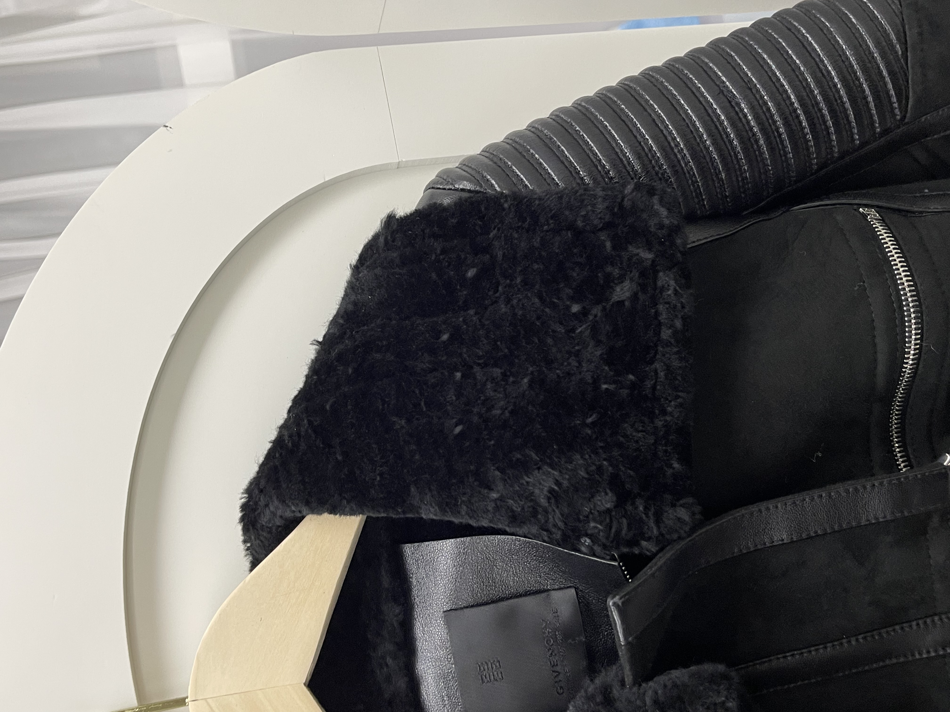 Pre-owned Givenchy jacket/ Product Code: 26012606