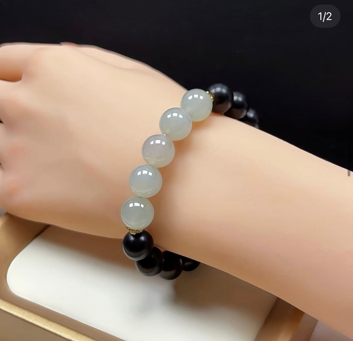 5粒冰黃翡翠珠+ 12粒佛珠