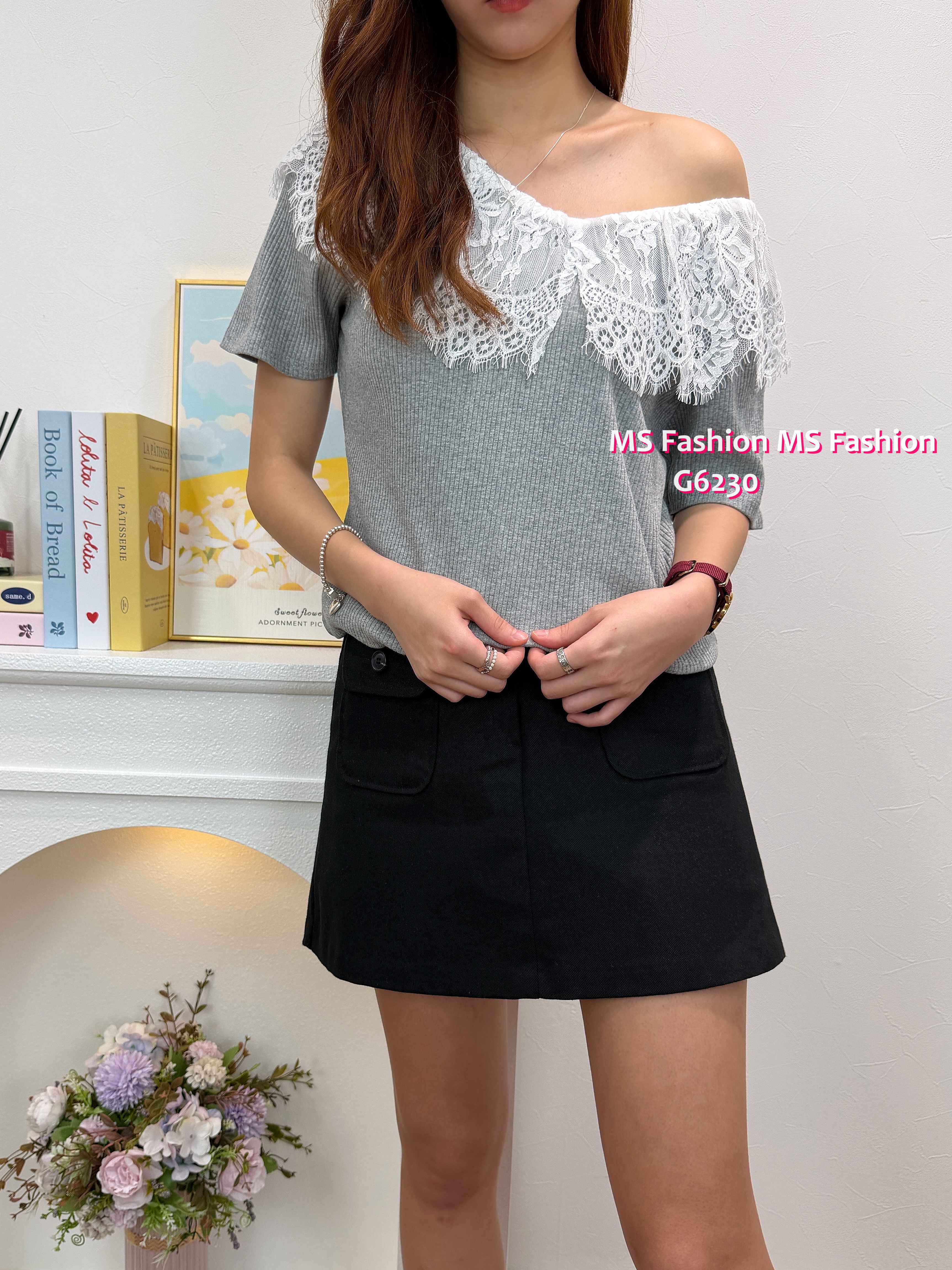 G6230 韓國🇰🇷V領拼lace top