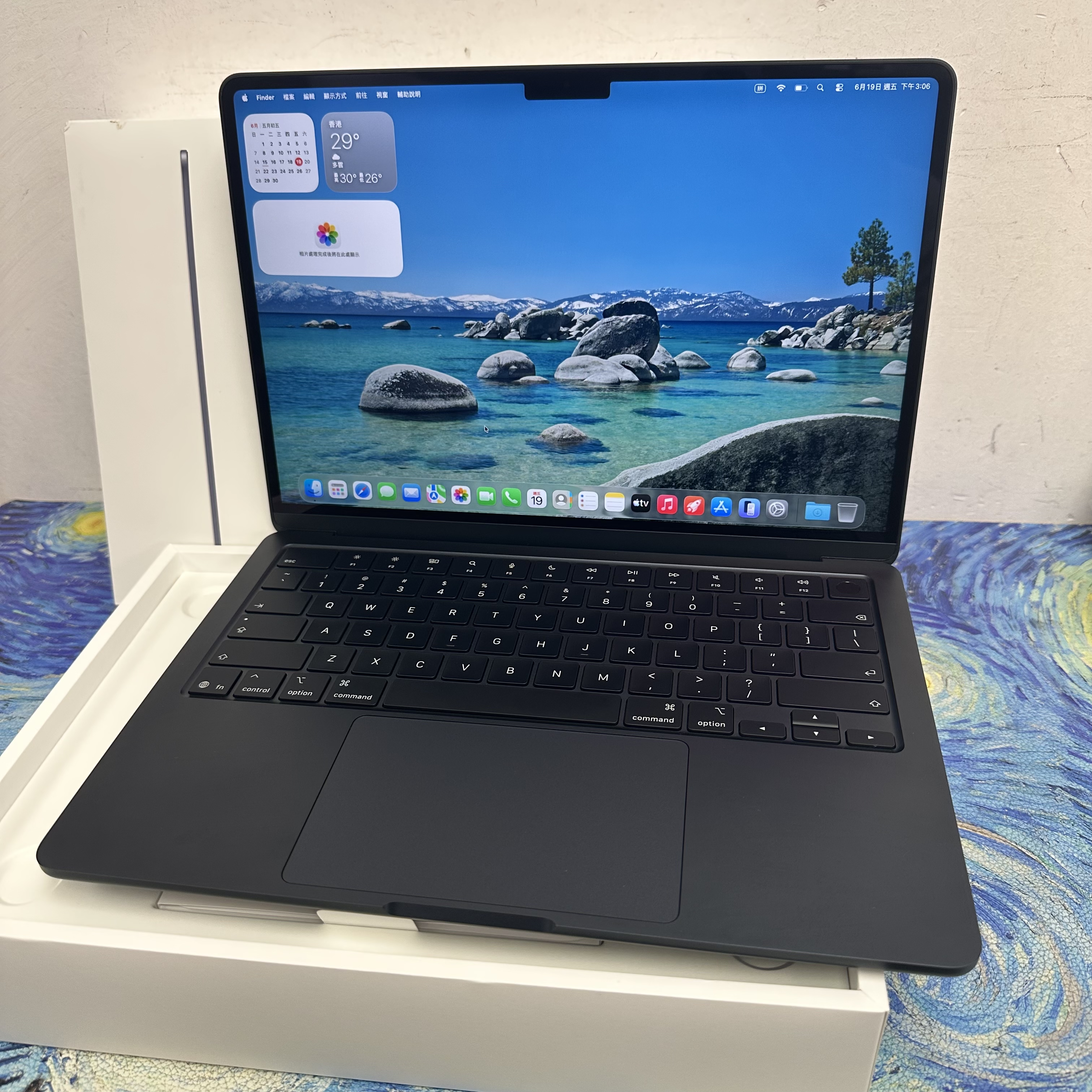 #5981 APPLE  MacBook Air M5 2026 M5 CPU/ 16GB Ram/512GB SSD/10核心GPU/Liquid Retina Mon/13吋/藍色/Gaming Laptop / Notebook / 超強續航能力/ 原廠保養/ 文書機 / 畫圖 / 剪片 / Movie / Netflix / 香港行貨✨