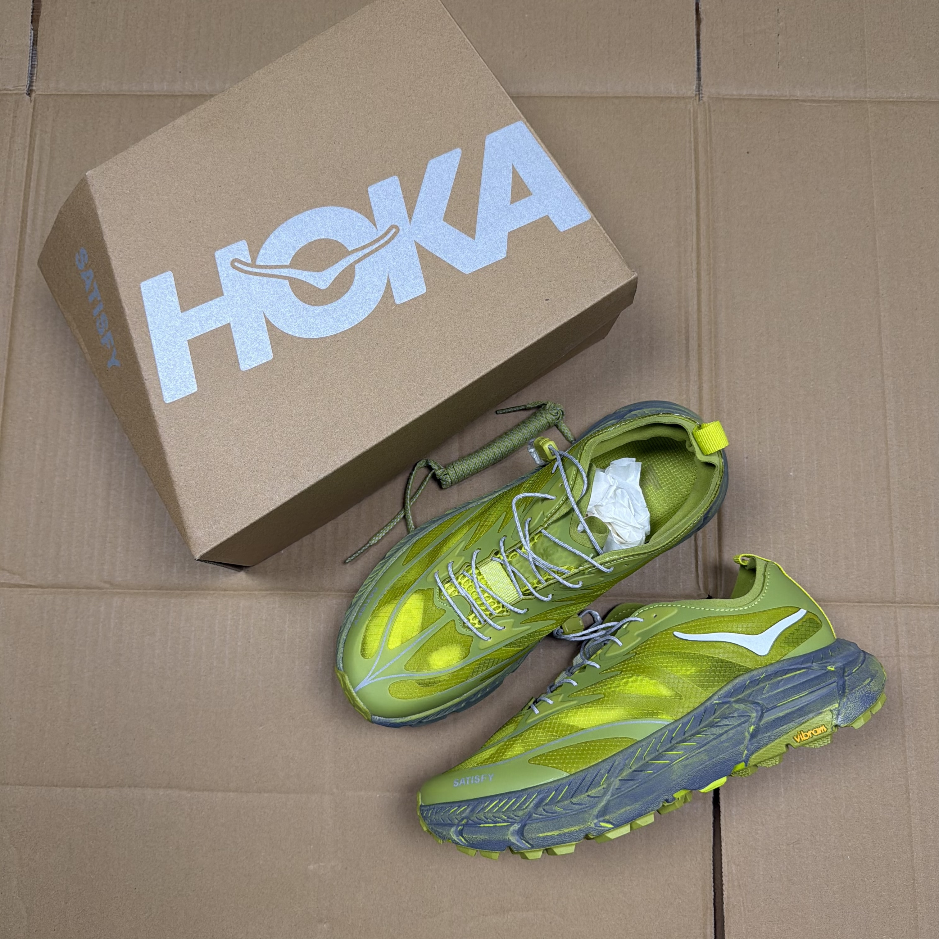 HOKA Restore TC