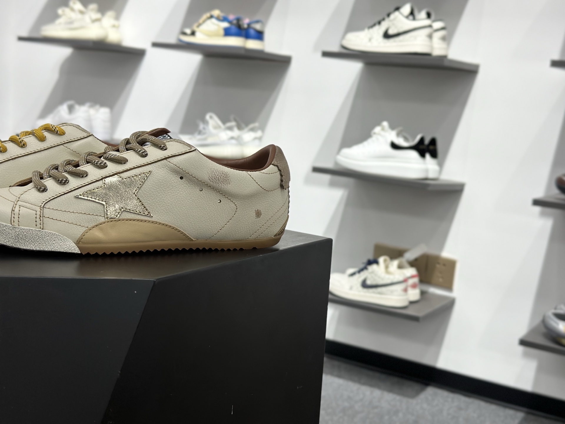 Golden Goose True Star