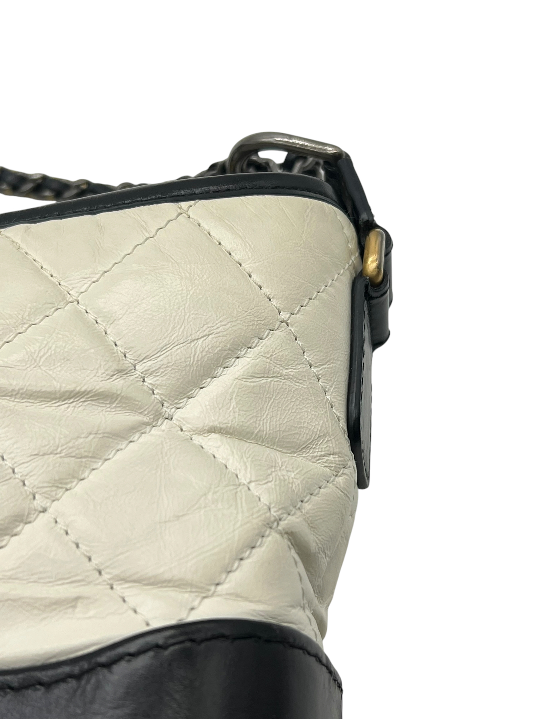 Pre-Owned CHANEL Gabrielle Small Quilted Calfskin Leather Hobo Bag / Product Code: 26052906