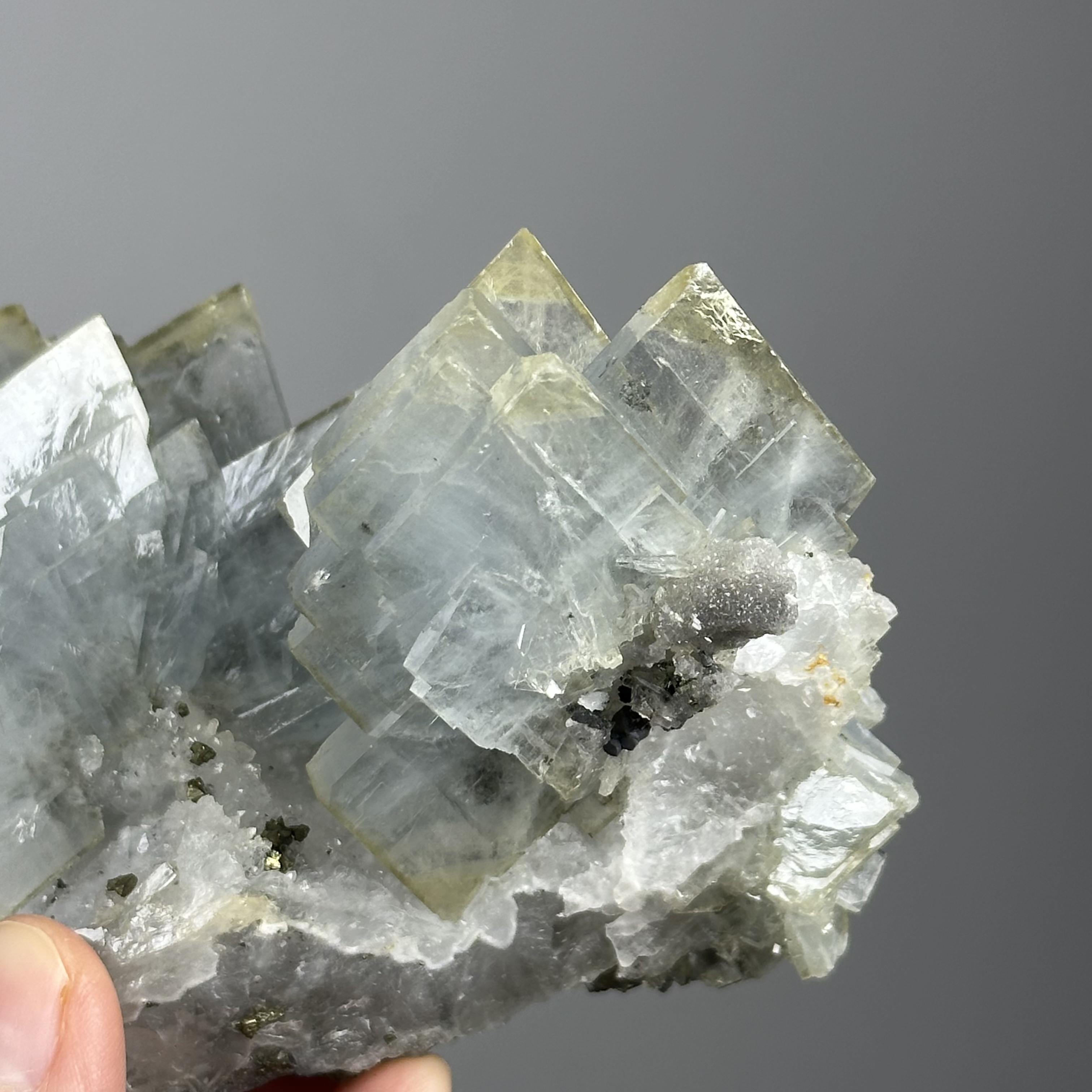 Barite - 雙色重晶石 | DR73