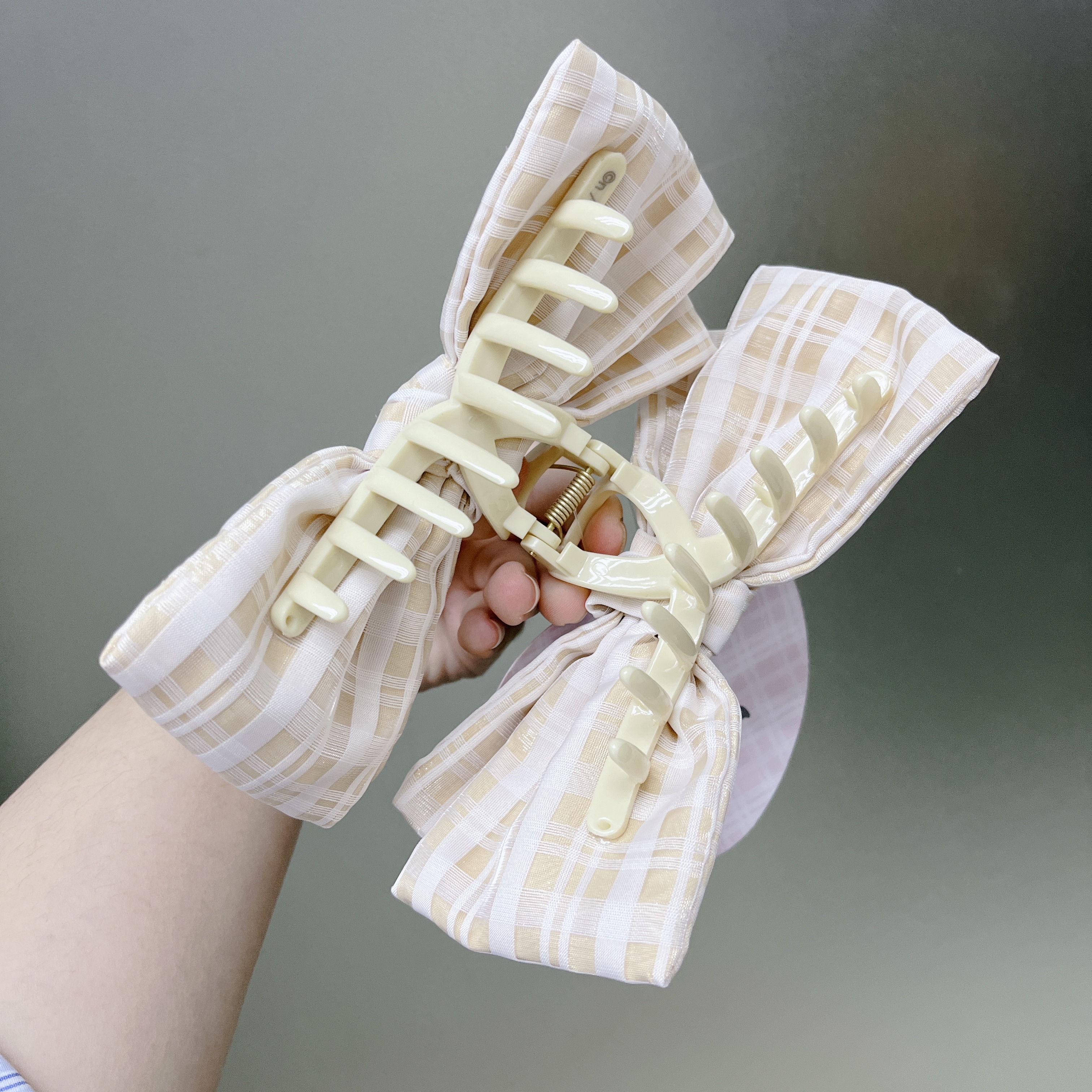 日本預訂📍Chiikawa蝴蝶格仔圖案系列 - 蝴蝶結抓款髮夾