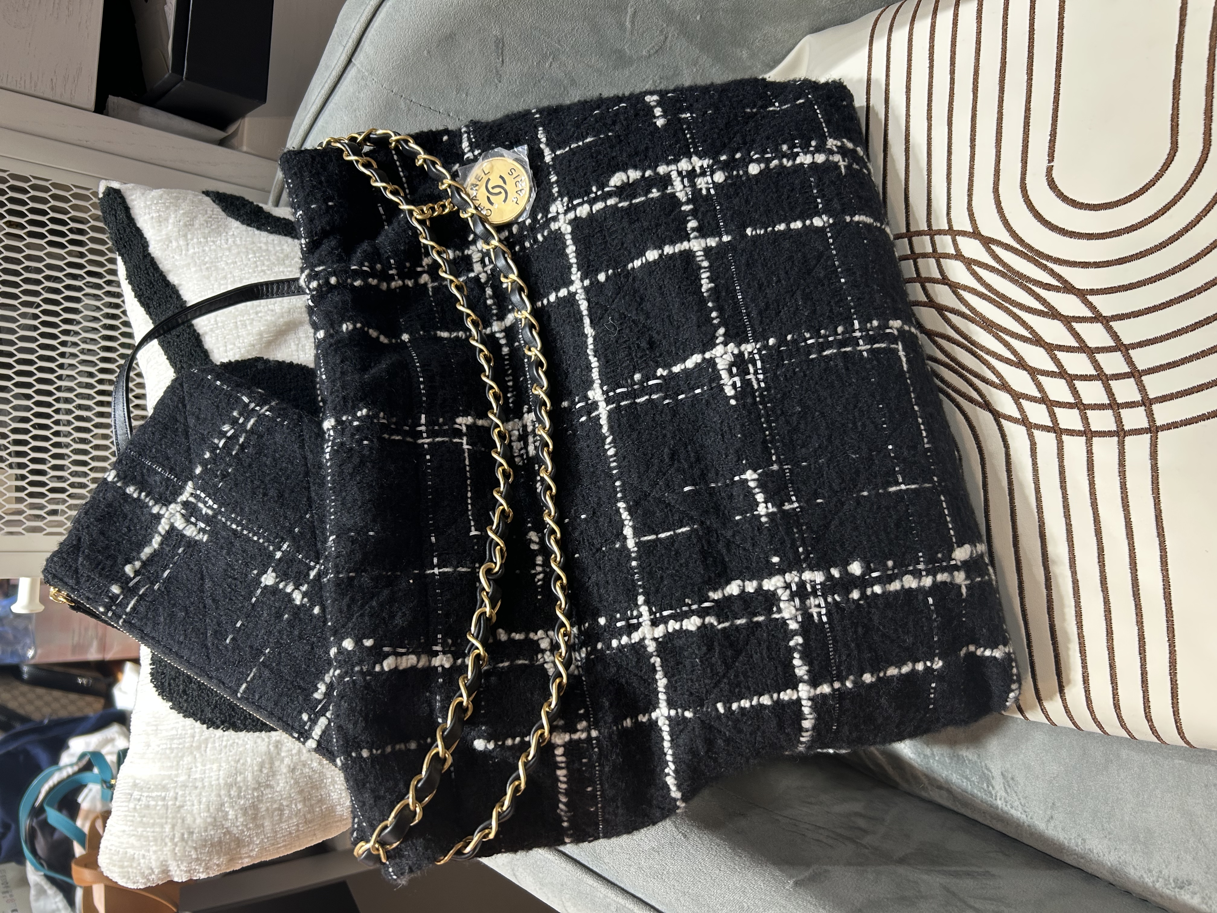 Chanel 22 bag tweed 限量特別版 ,100%Authentic ,全新 ✅晶片✅pouch袋✅塵袋 
