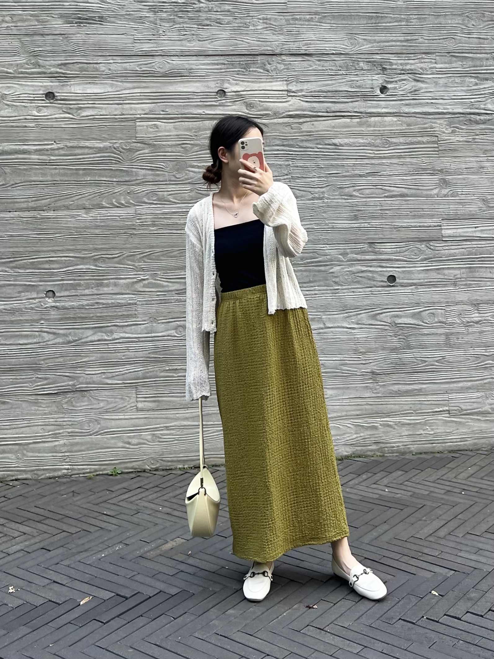 必備甜價紙片人短版上衣 