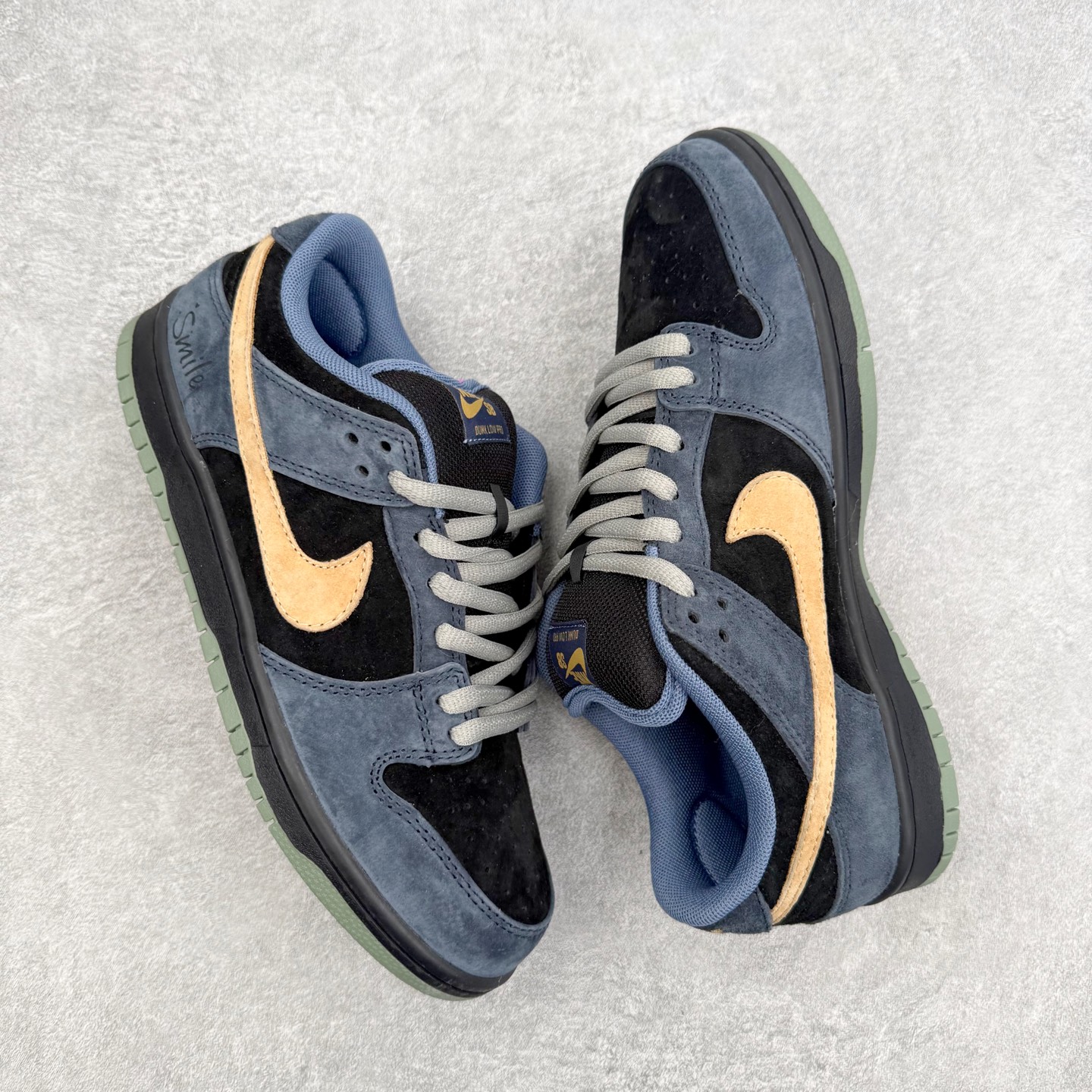 Nike SB Dunk Low