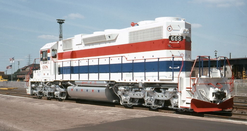 Scaletrains SXT33127 EMD SD38-2, Elgin Joliet and Eastern/Bicentennial DCC sound 