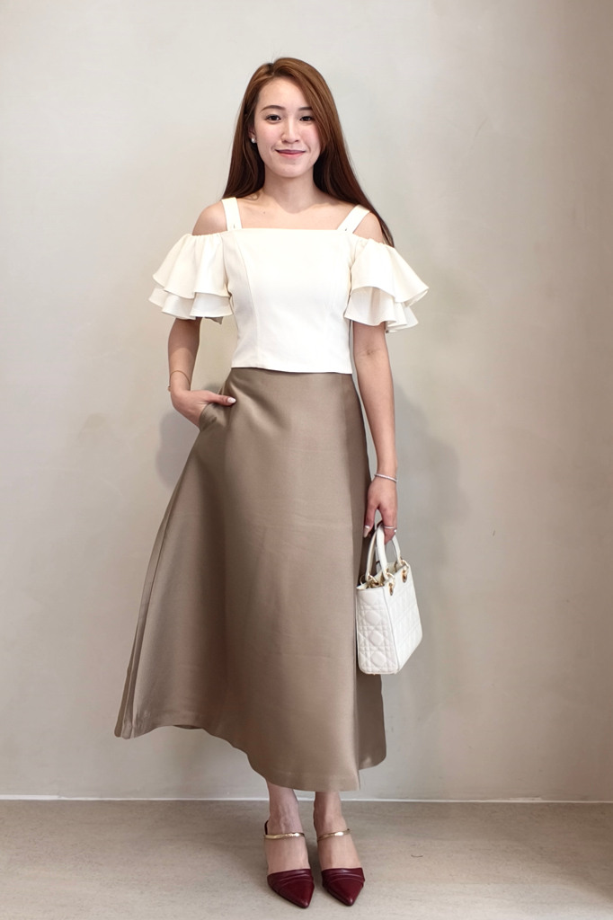 303679 Elise Ruffle Cold Shoulder Top