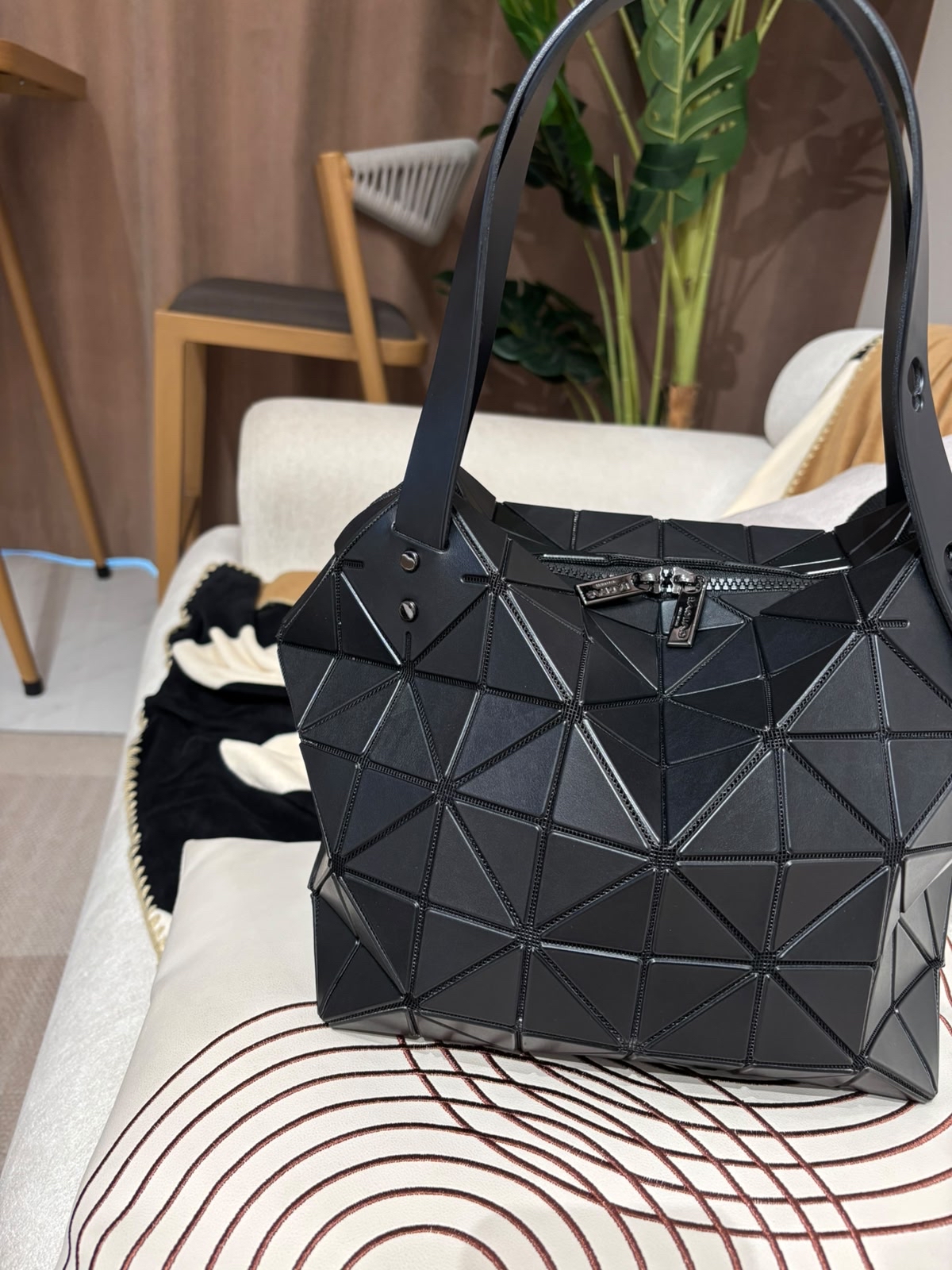 Issey Miyake Bao Bao Boston Bag 100%Authentic, 98%New ✅Dust bag